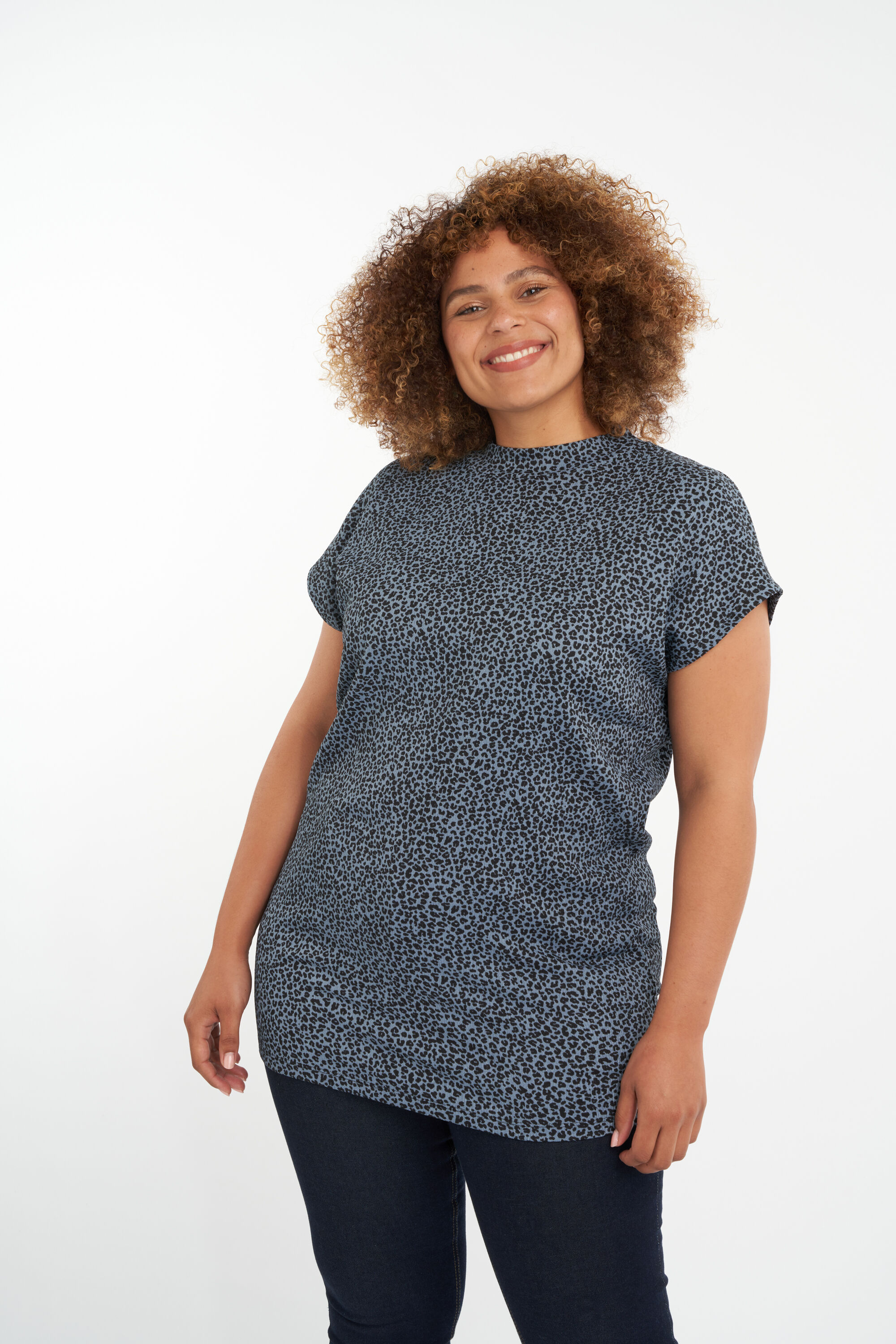 T&uacute;nica con estampado image number 6