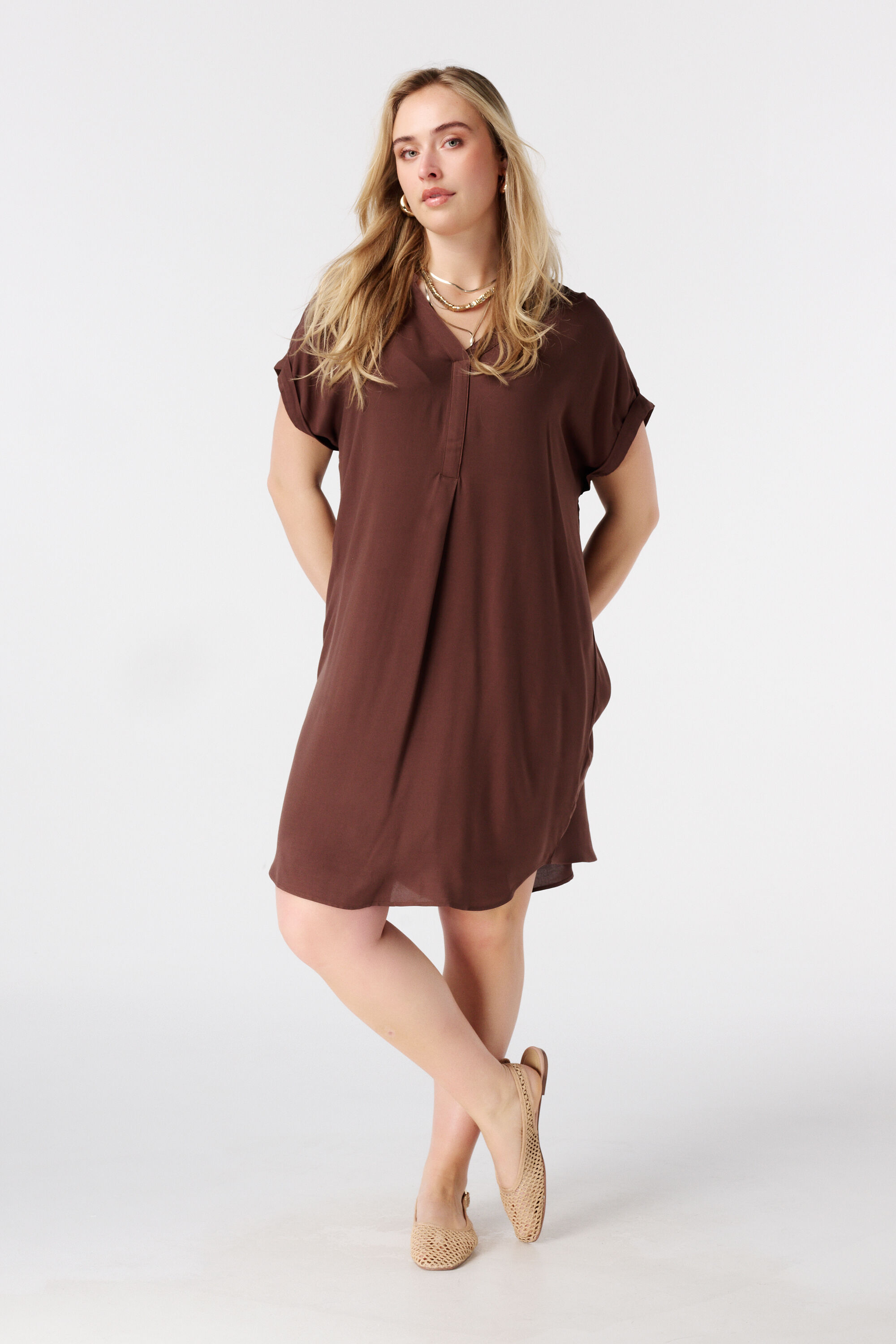 Vestido con escote en V