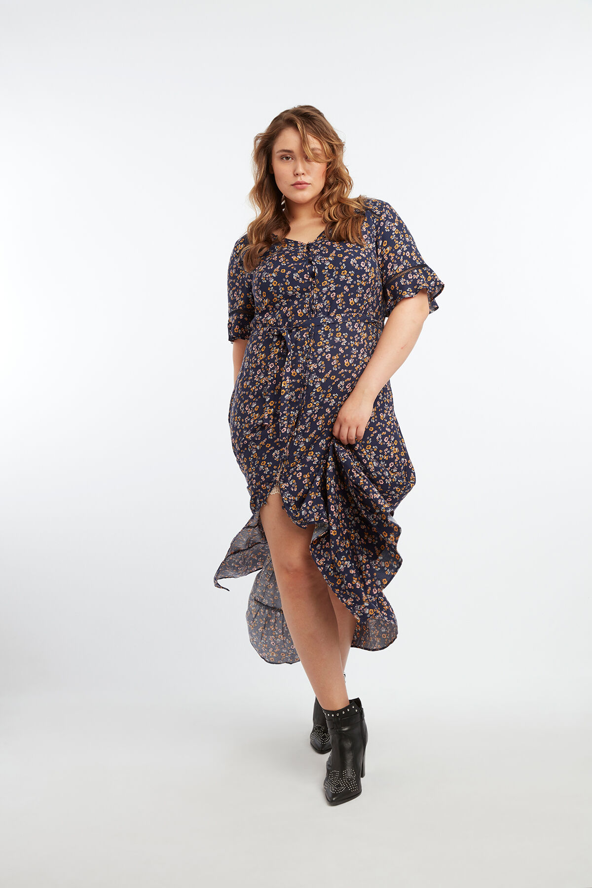 Vestido maxi de estampado floral image number 3