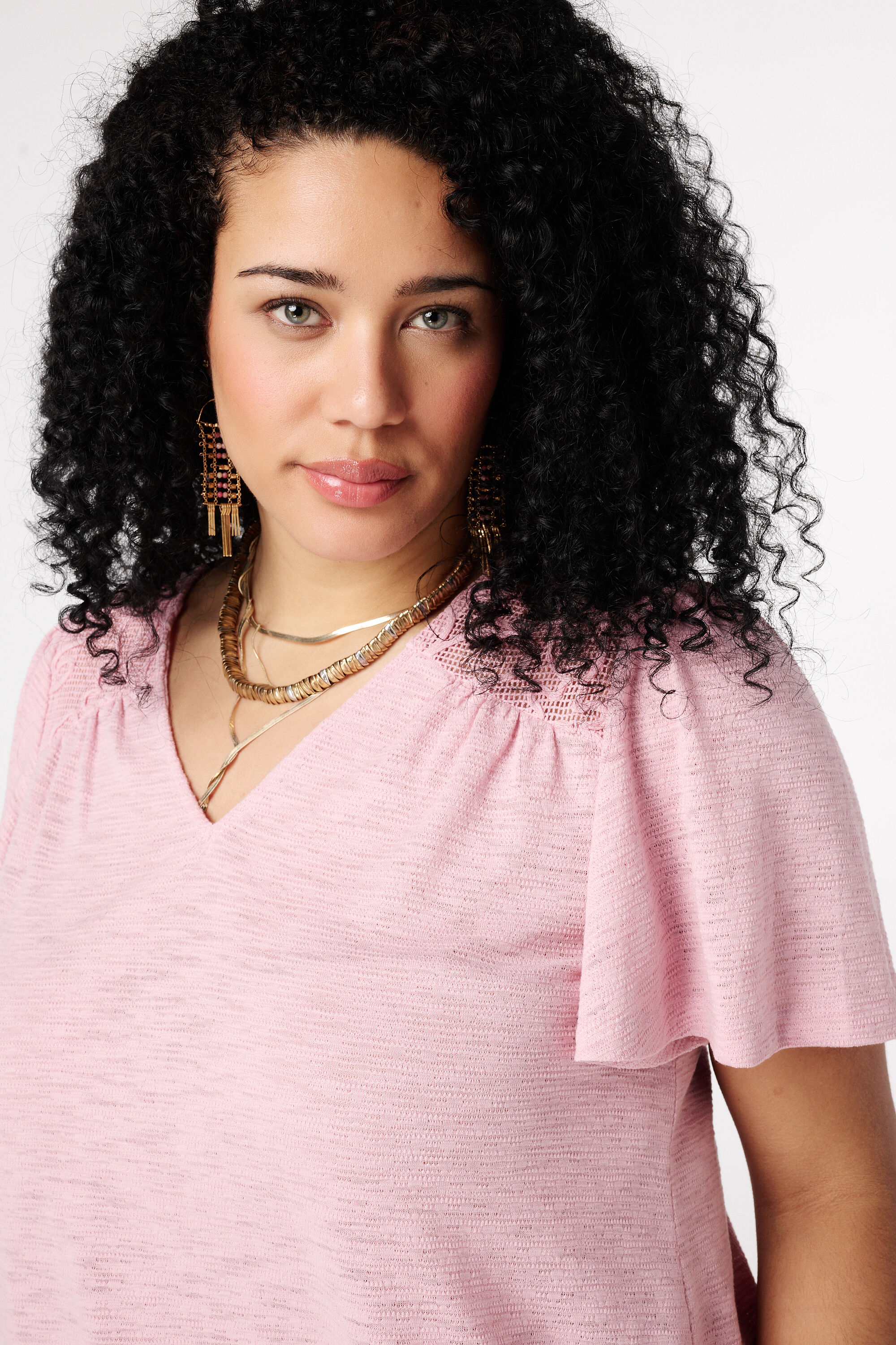 Top con mangas mariposa image number 4