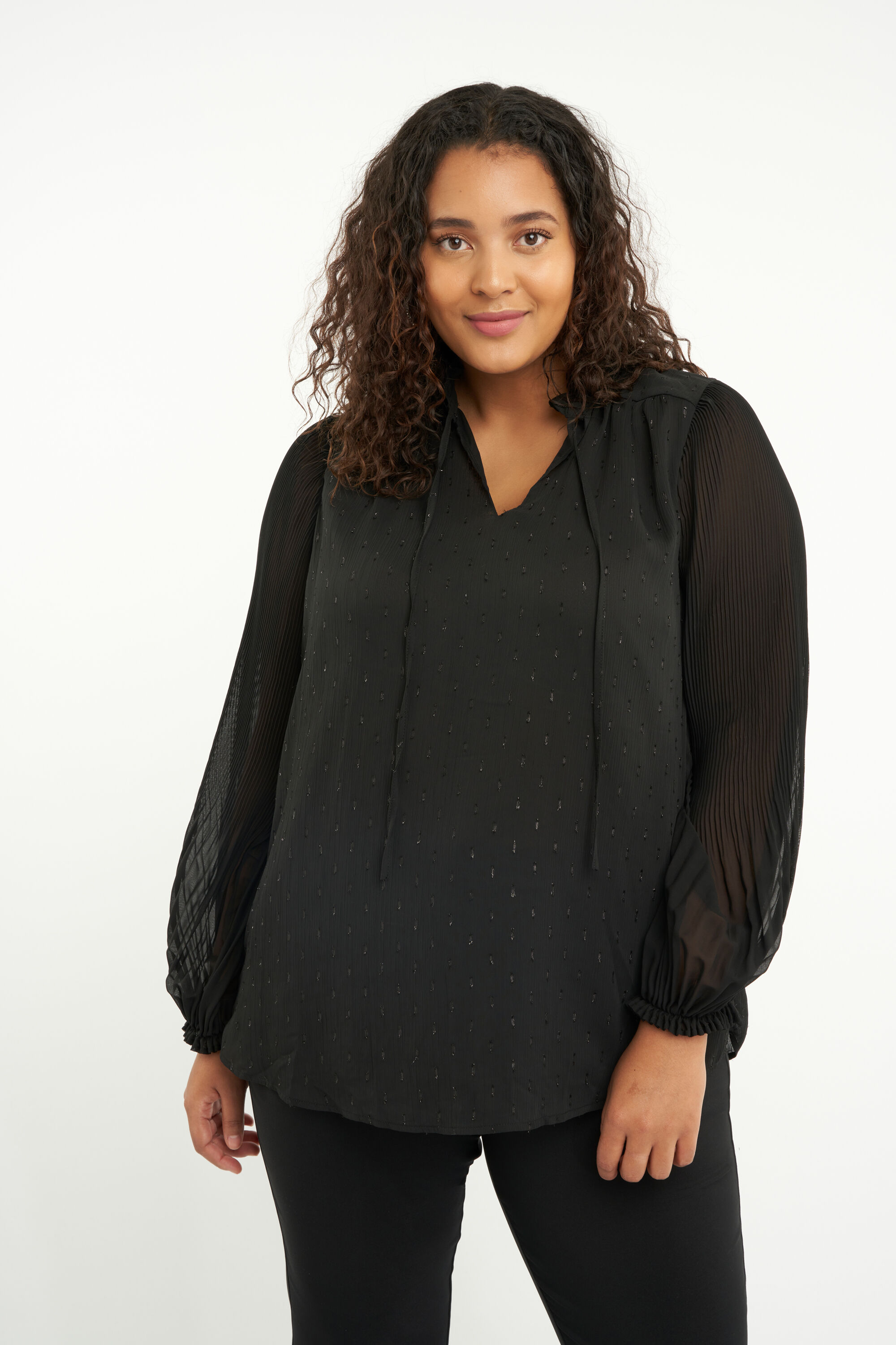 Blusa con mangas plisadas image number 5