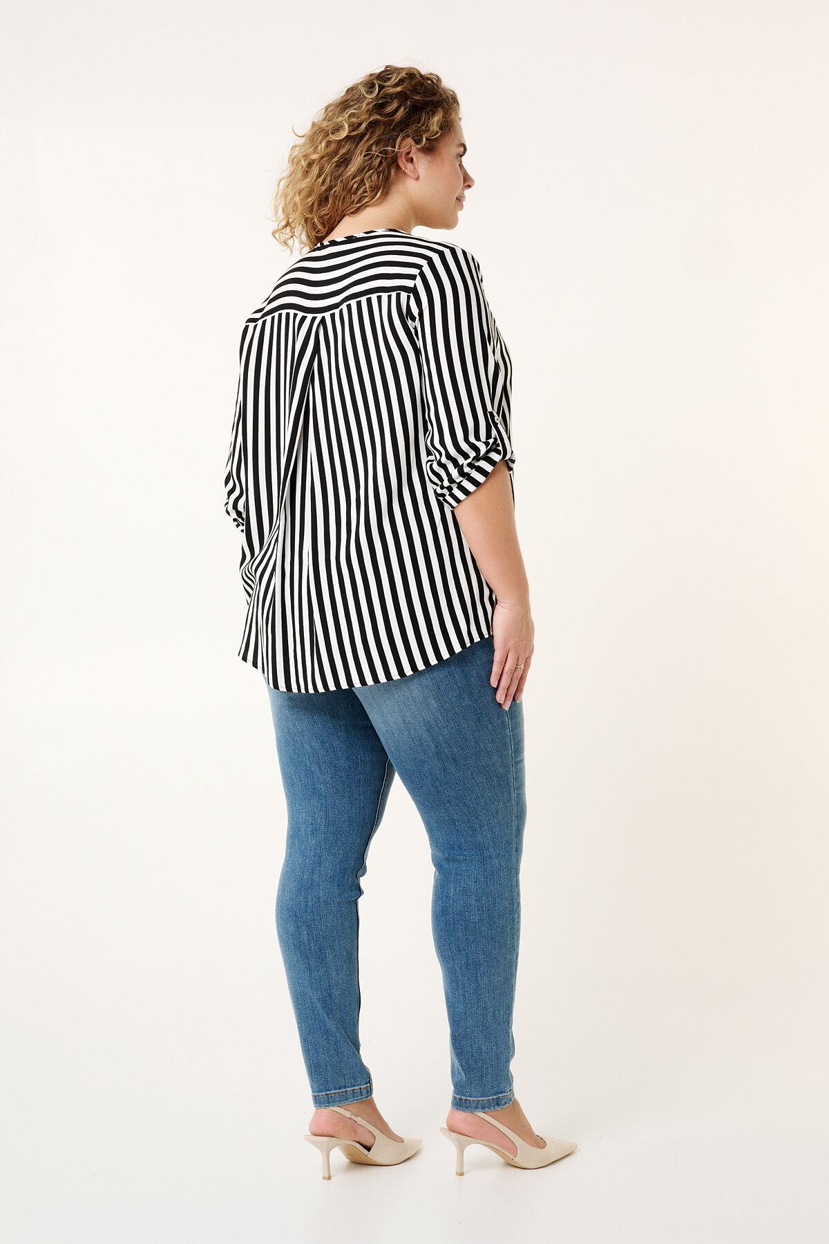 Blusa de rayas image number 3