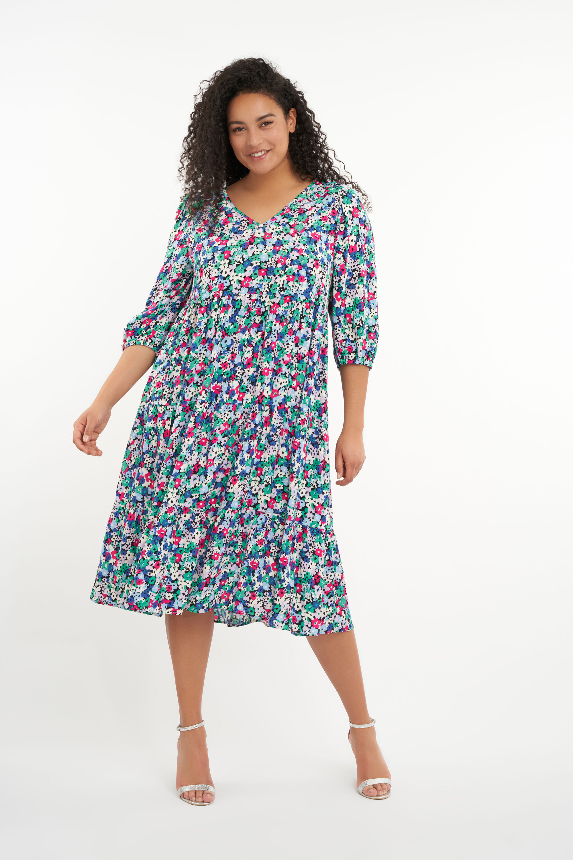 Vestido largo con estampado  image number 5