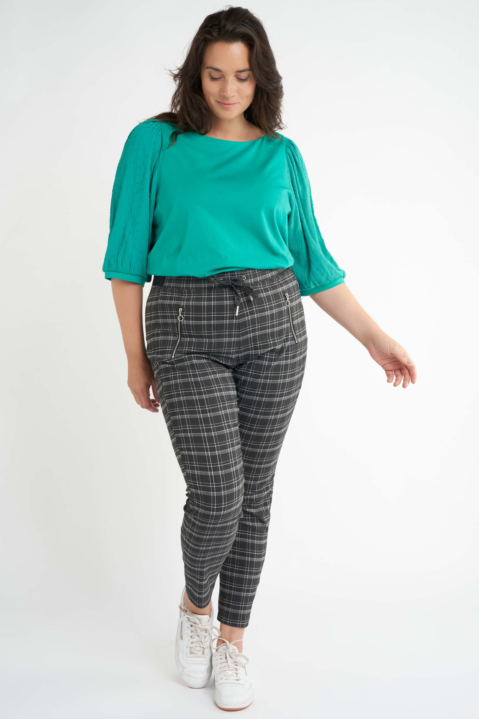 Top con manga abullonada  image number 6