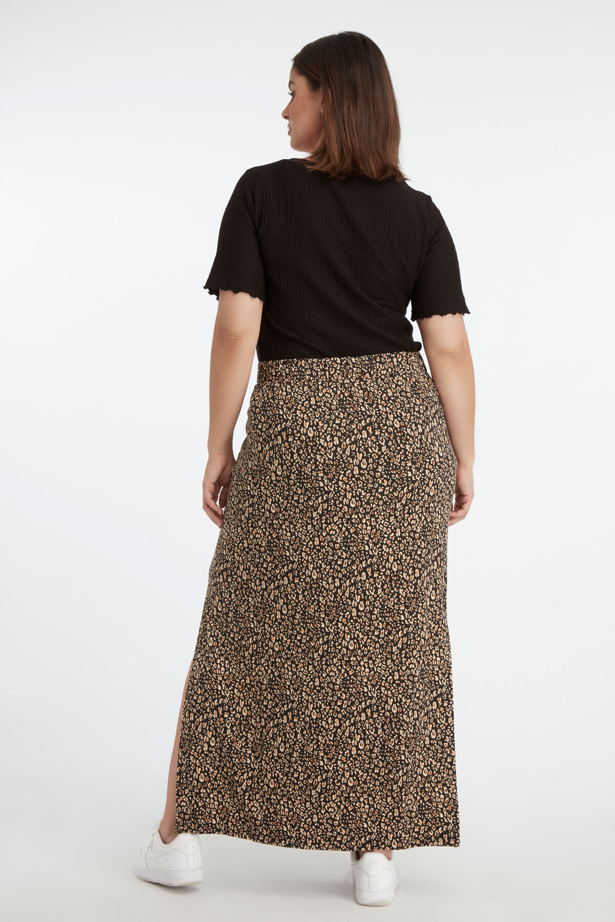 Falda larga con abertura image number 4