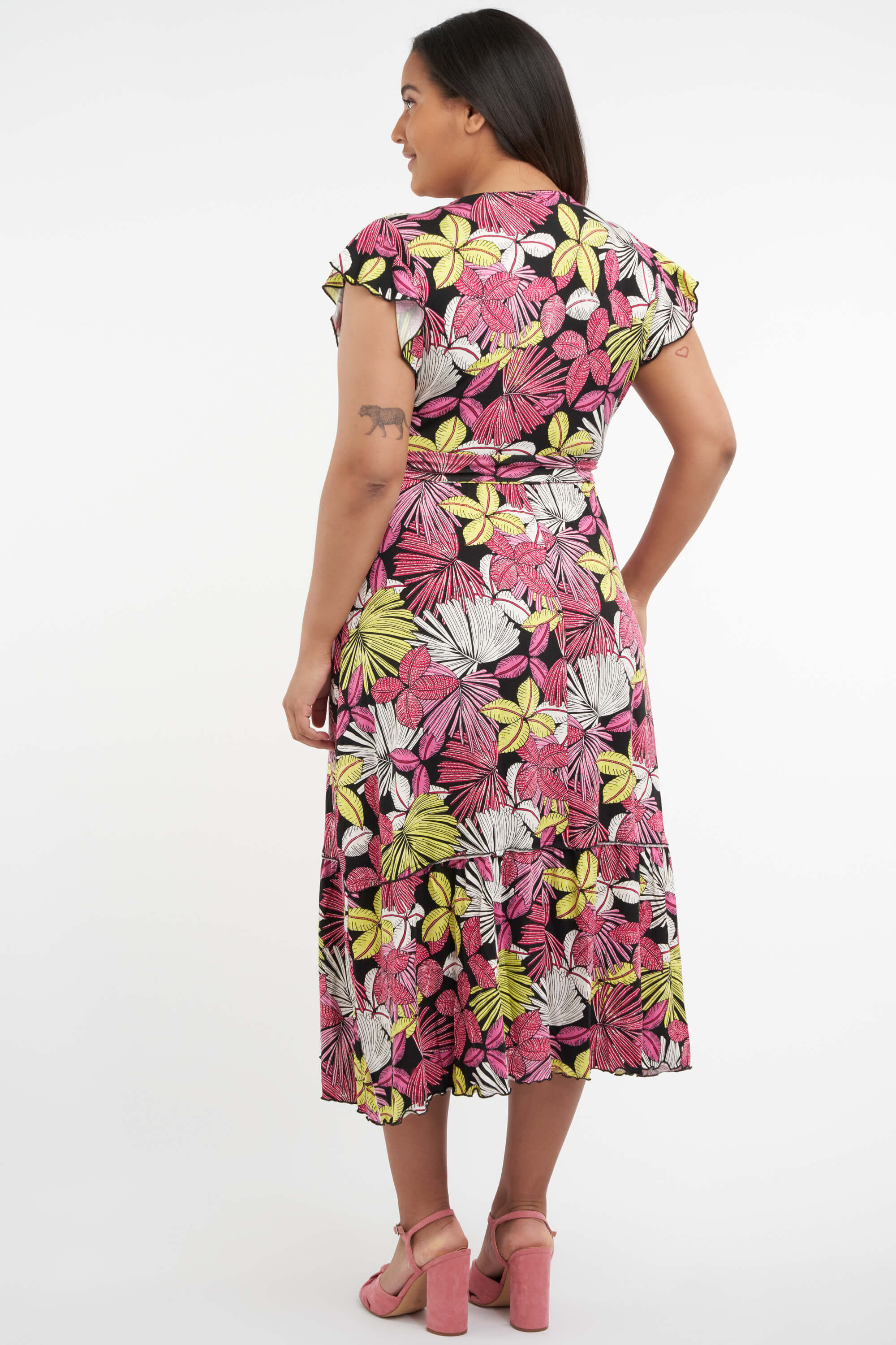 Vestido cruzado con estampado  image number 3