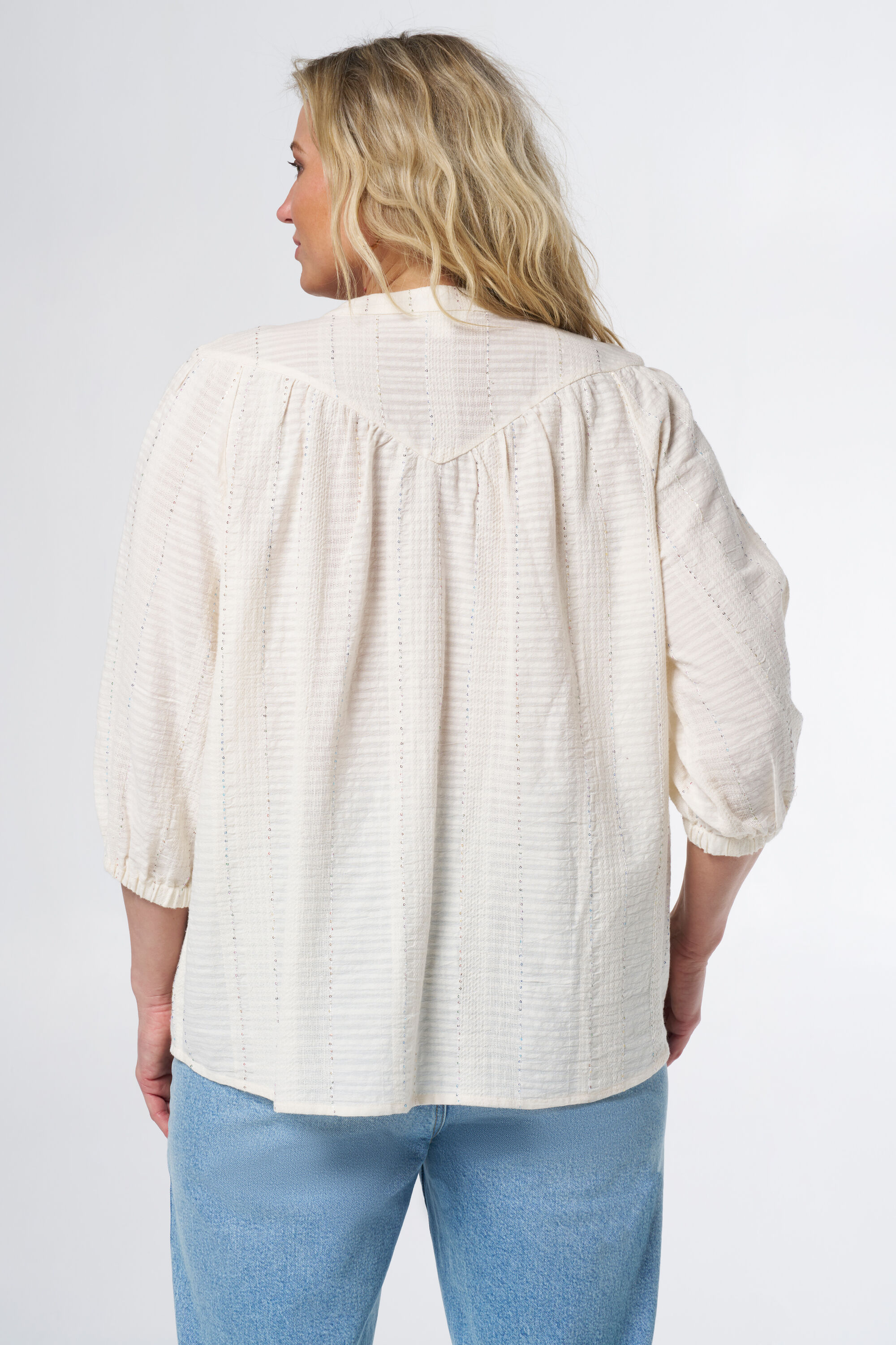 Blusa con detalles image number 3