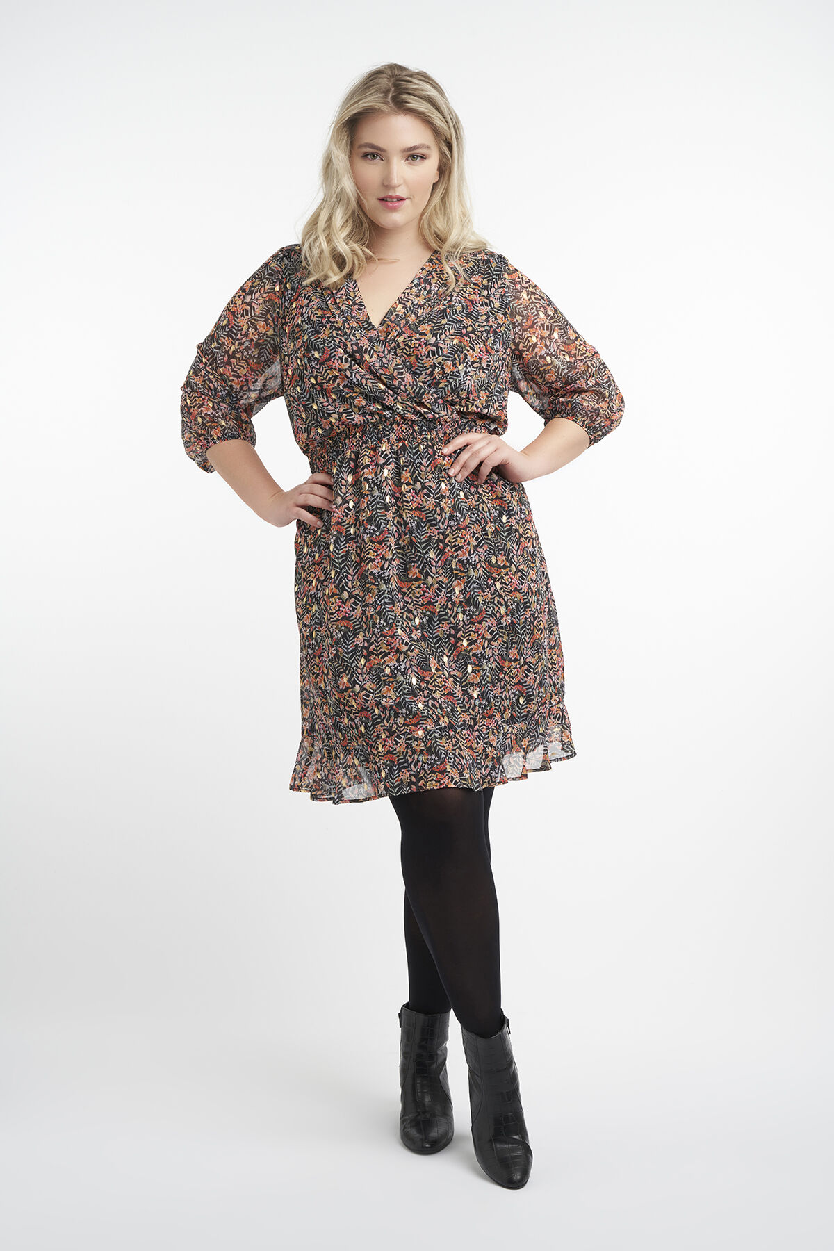 Vestido con estampado  image number 5