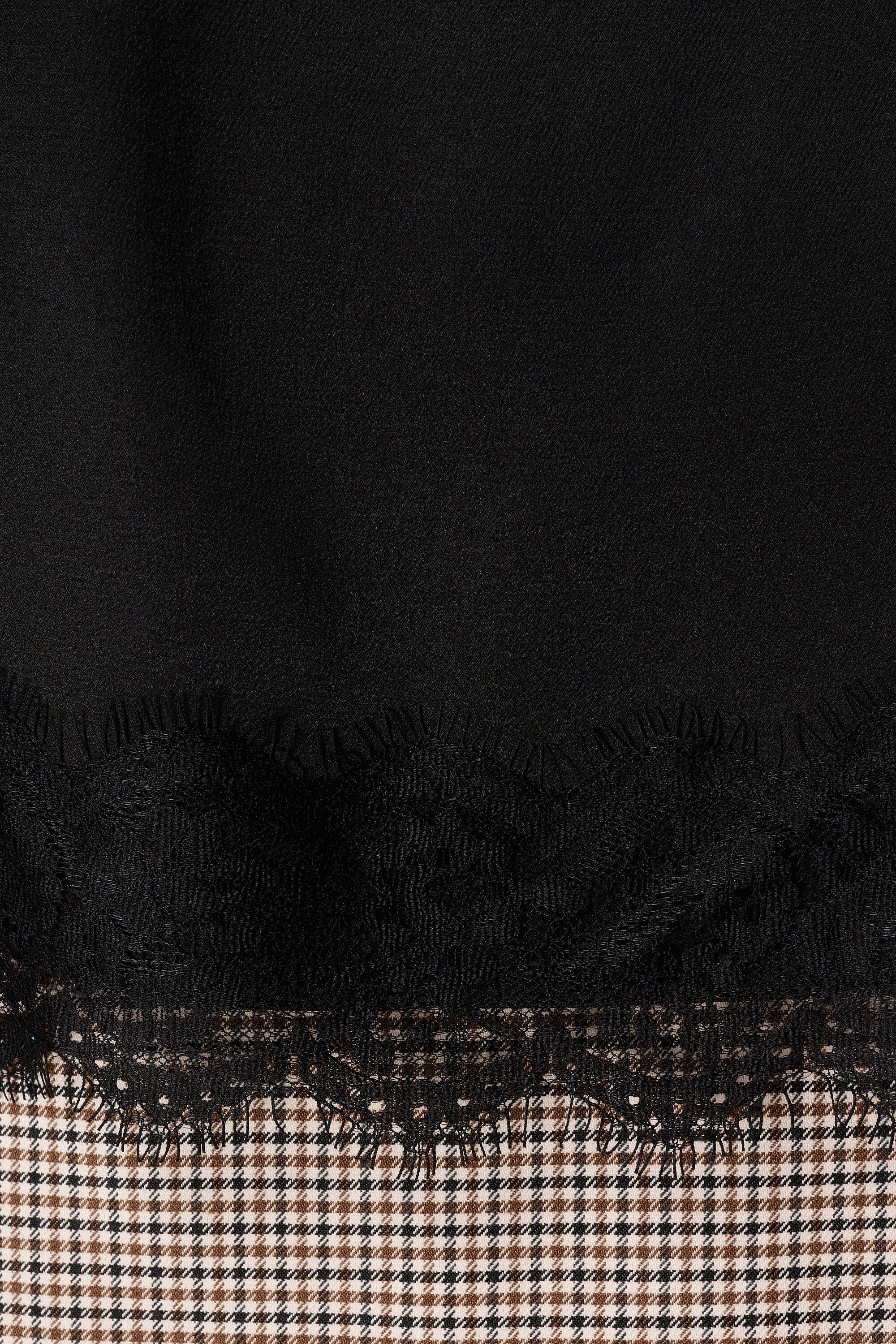 Blusa espagueti con encaje image number 6