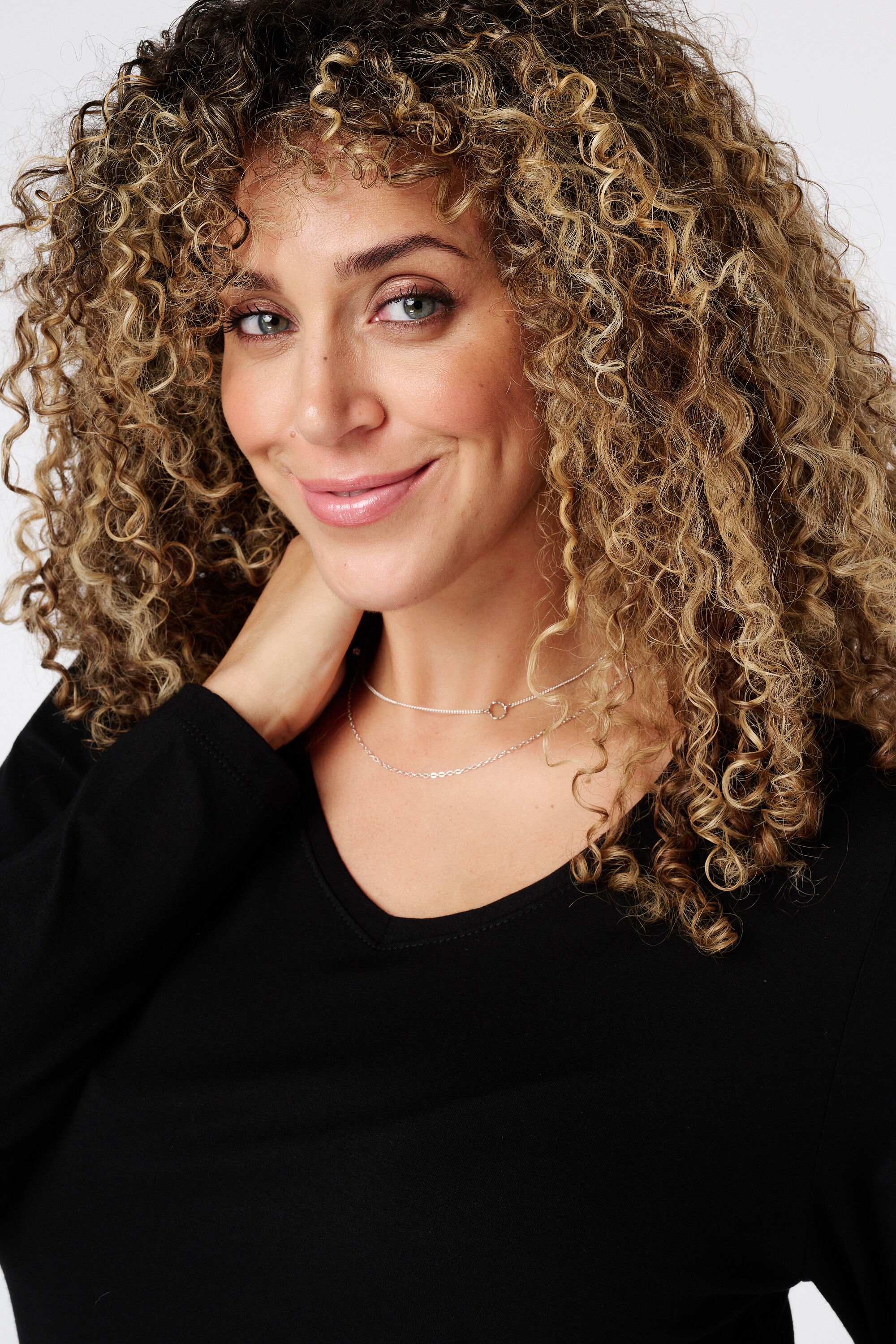 Top de manga larga y cuello en V image number 4