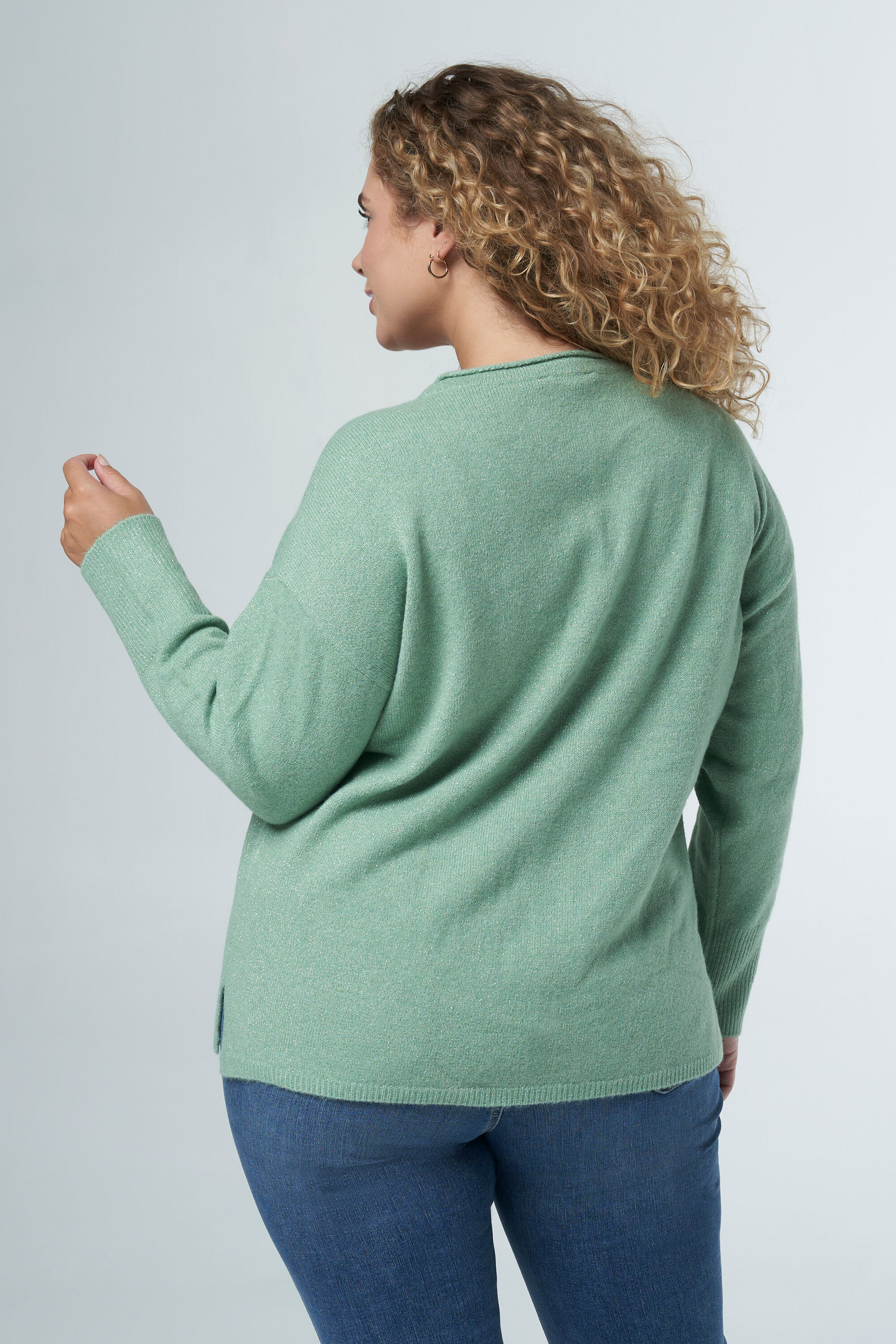 Su&eacute;ter con detalles de purpurina image number 3