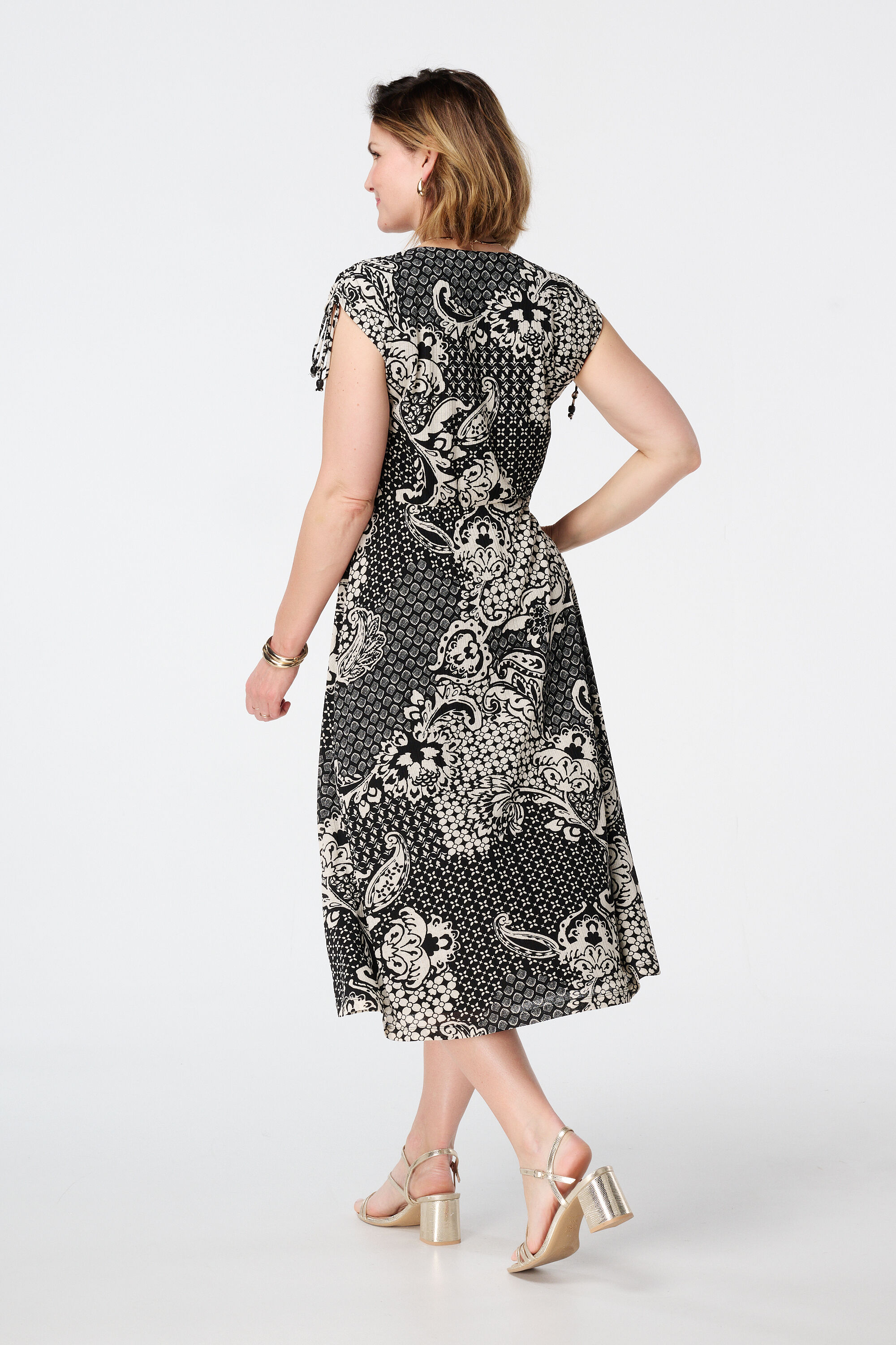 Vestido midi con estampado paisley  image number 3