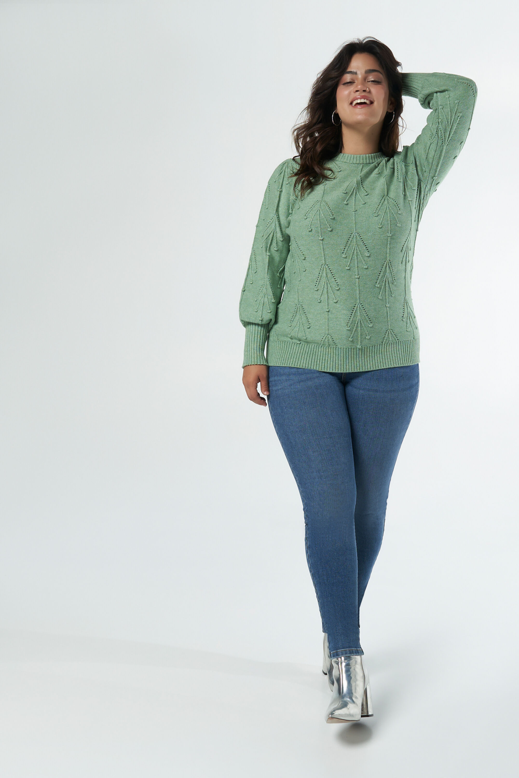 Su&eacute;ter con estructura calada image number 5