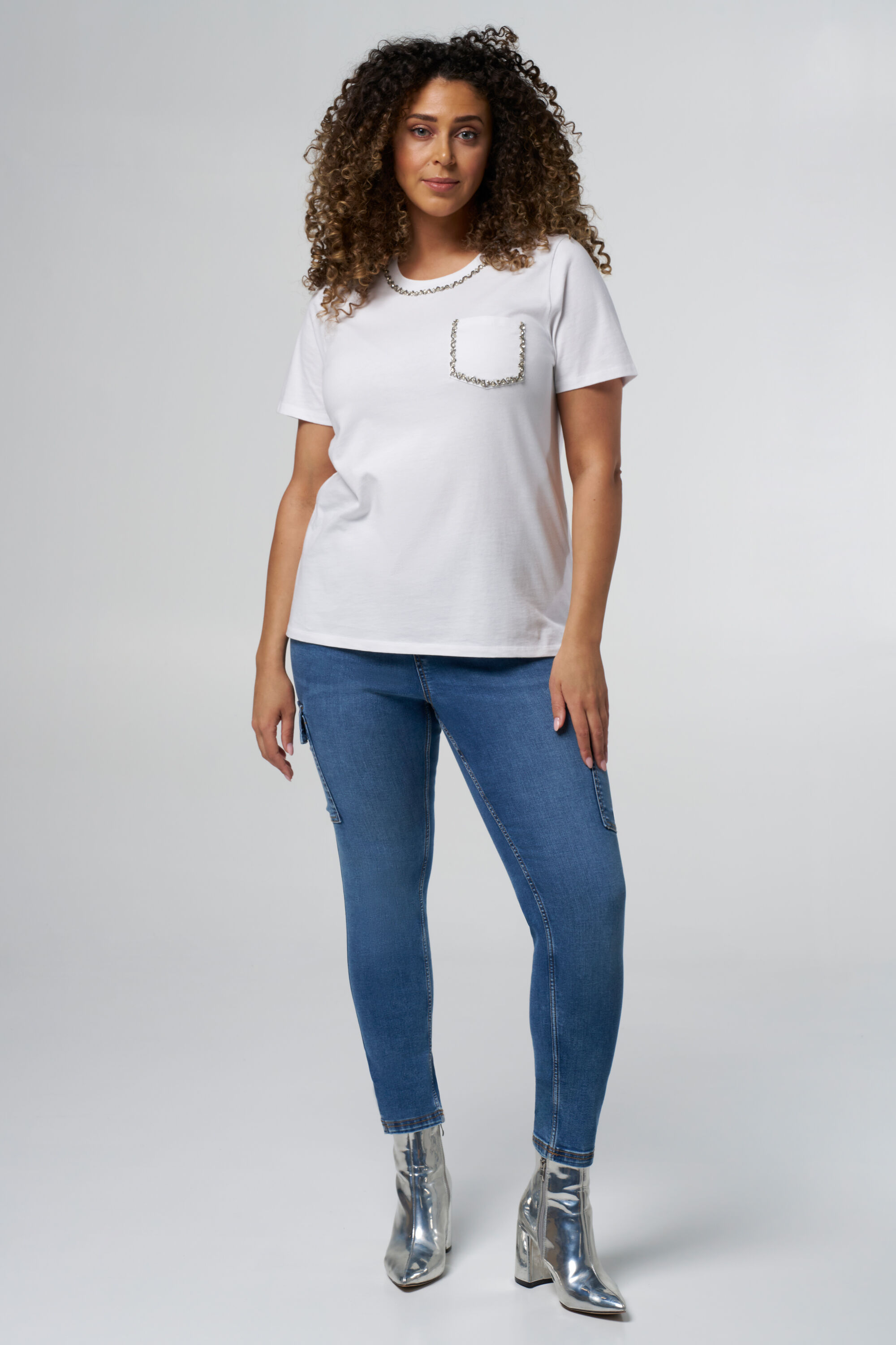 camiseta con cuentas image number 5