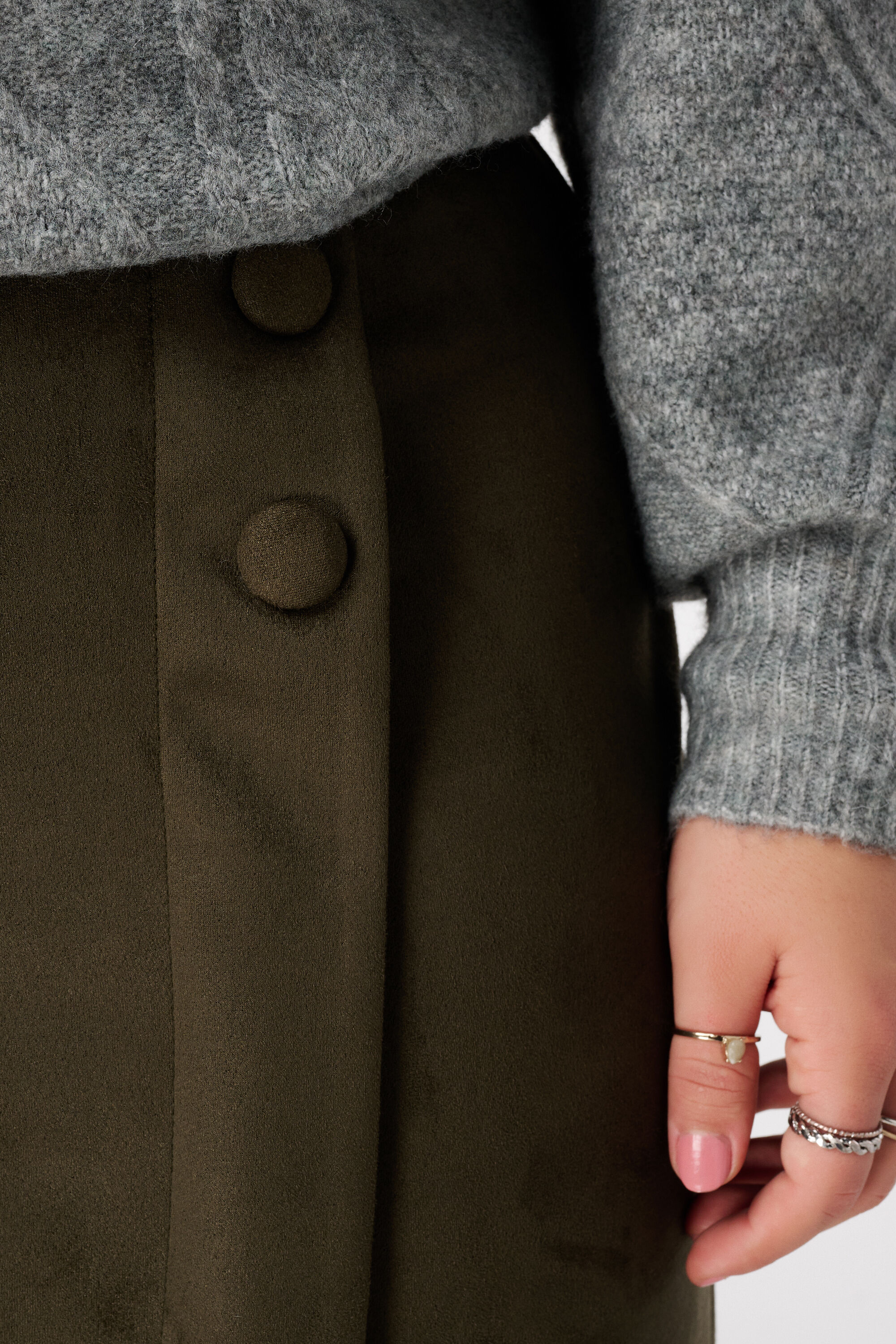 Falda efecto ante con detalle de botones image number 4