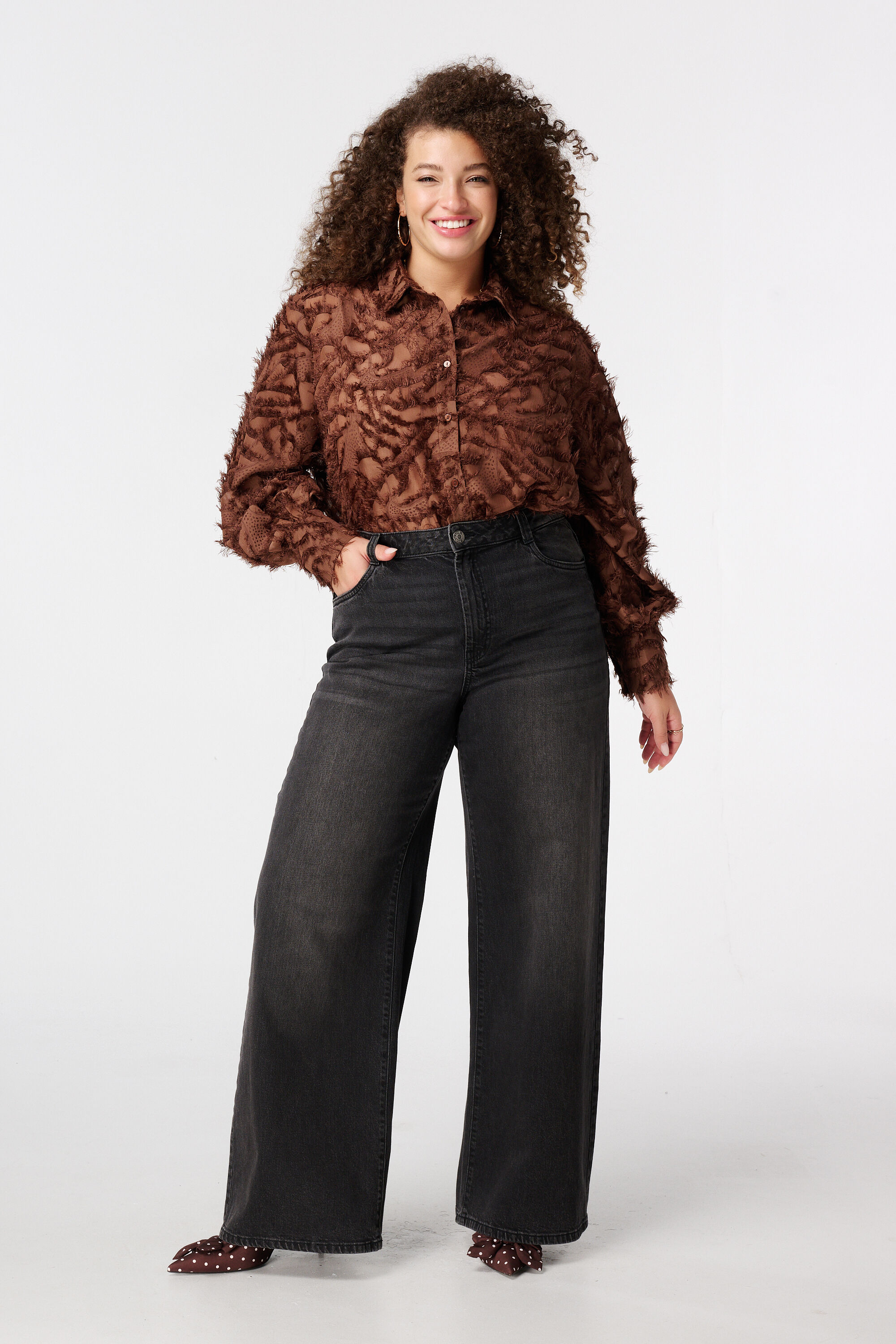 Blusa mullida con estampado image number 5