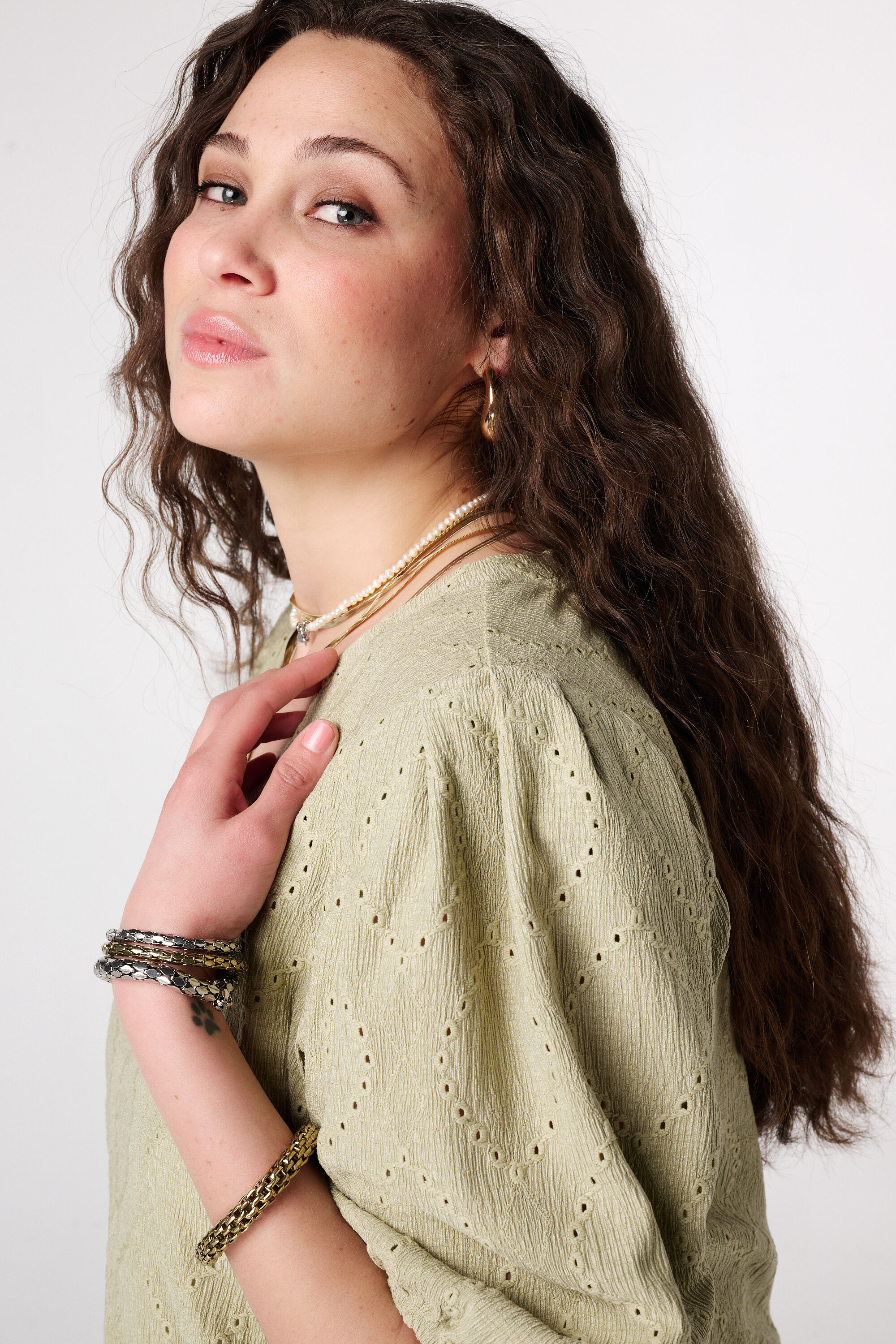 Top con efecto bordado image number 4