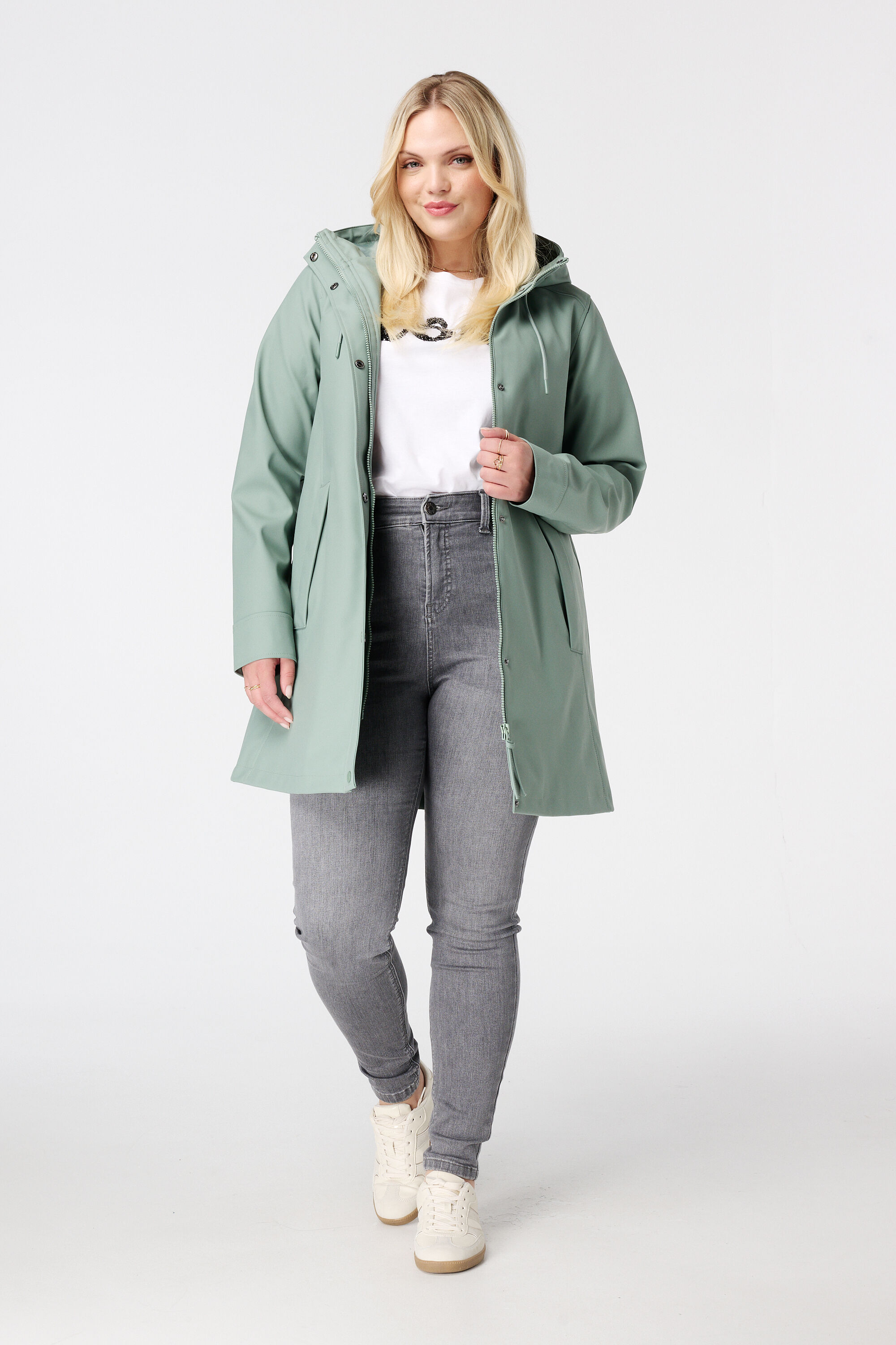 Mackintosh con capucha image number 5