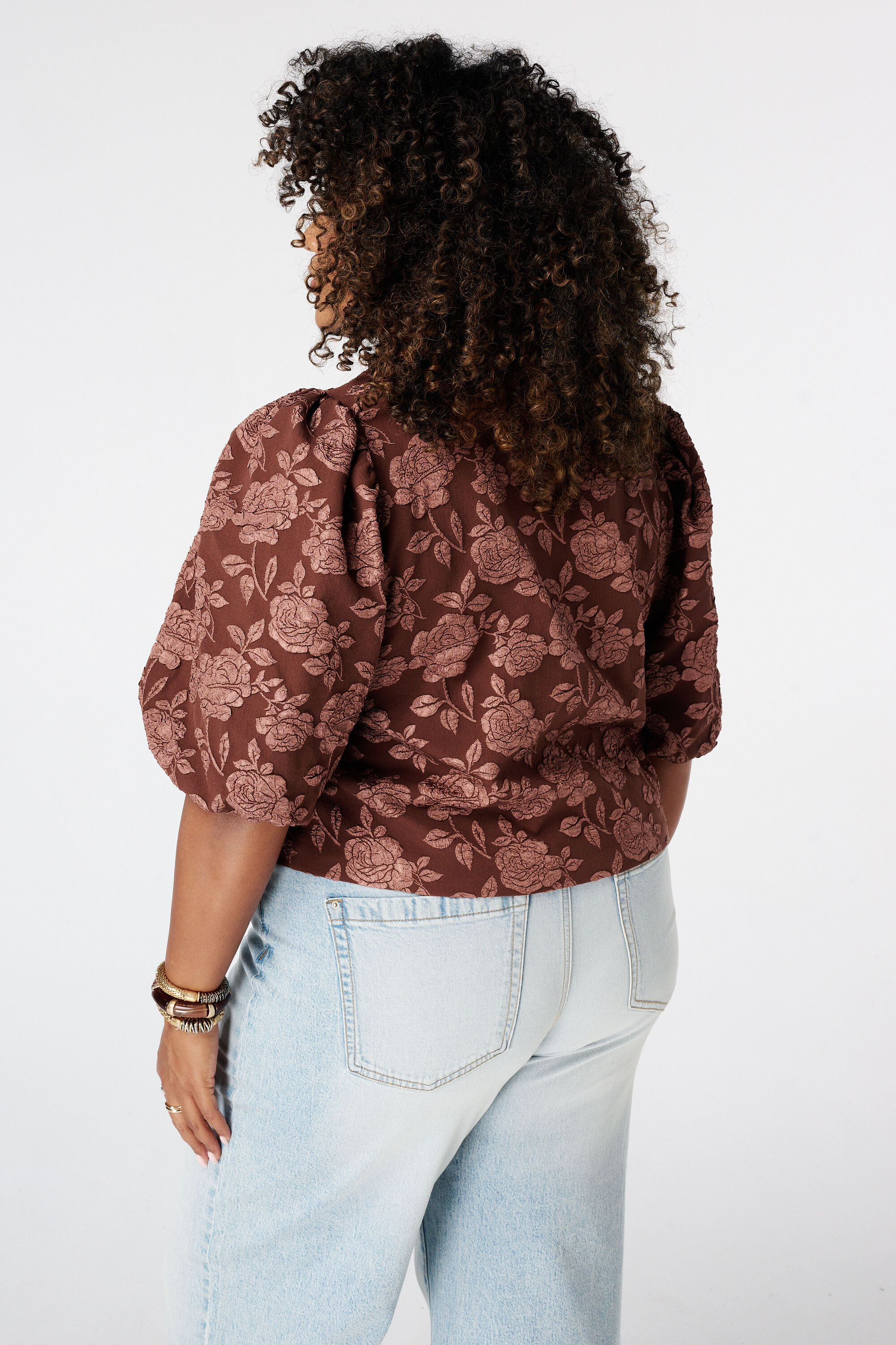 Chaqueta jacquard con mangas abullonadas image number 3