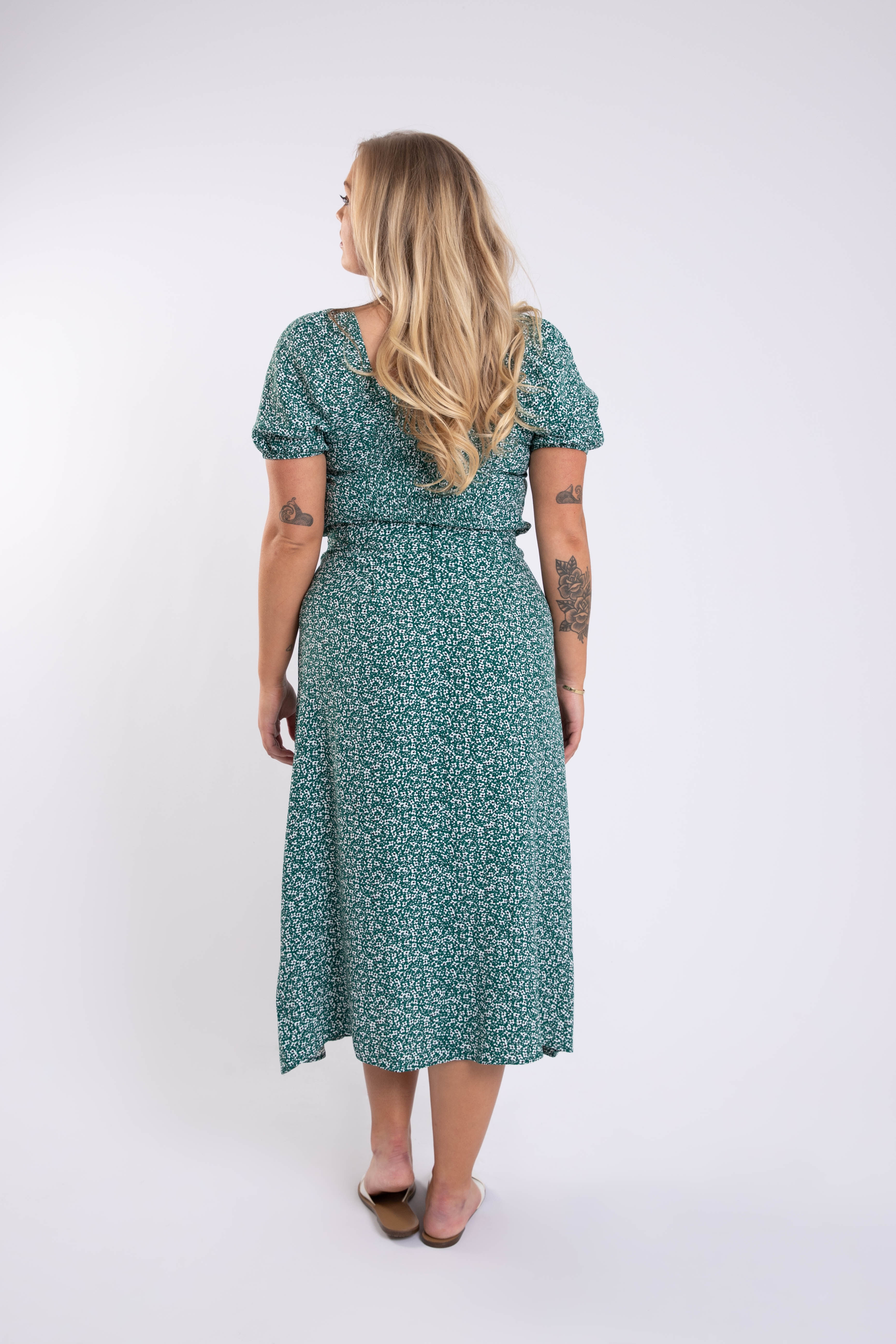 Falda midi con estampado  image number 4