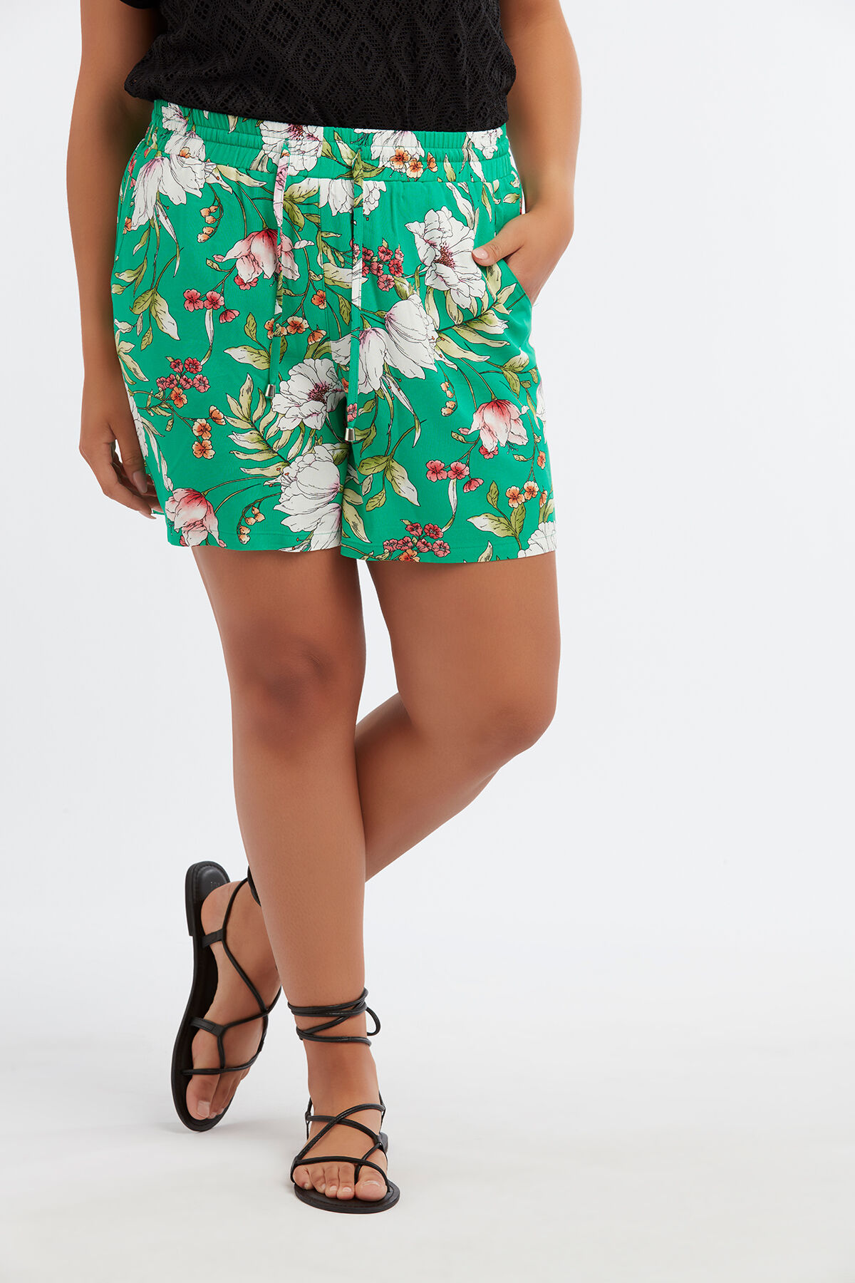 Shorts de viscosa estampados  image number 3