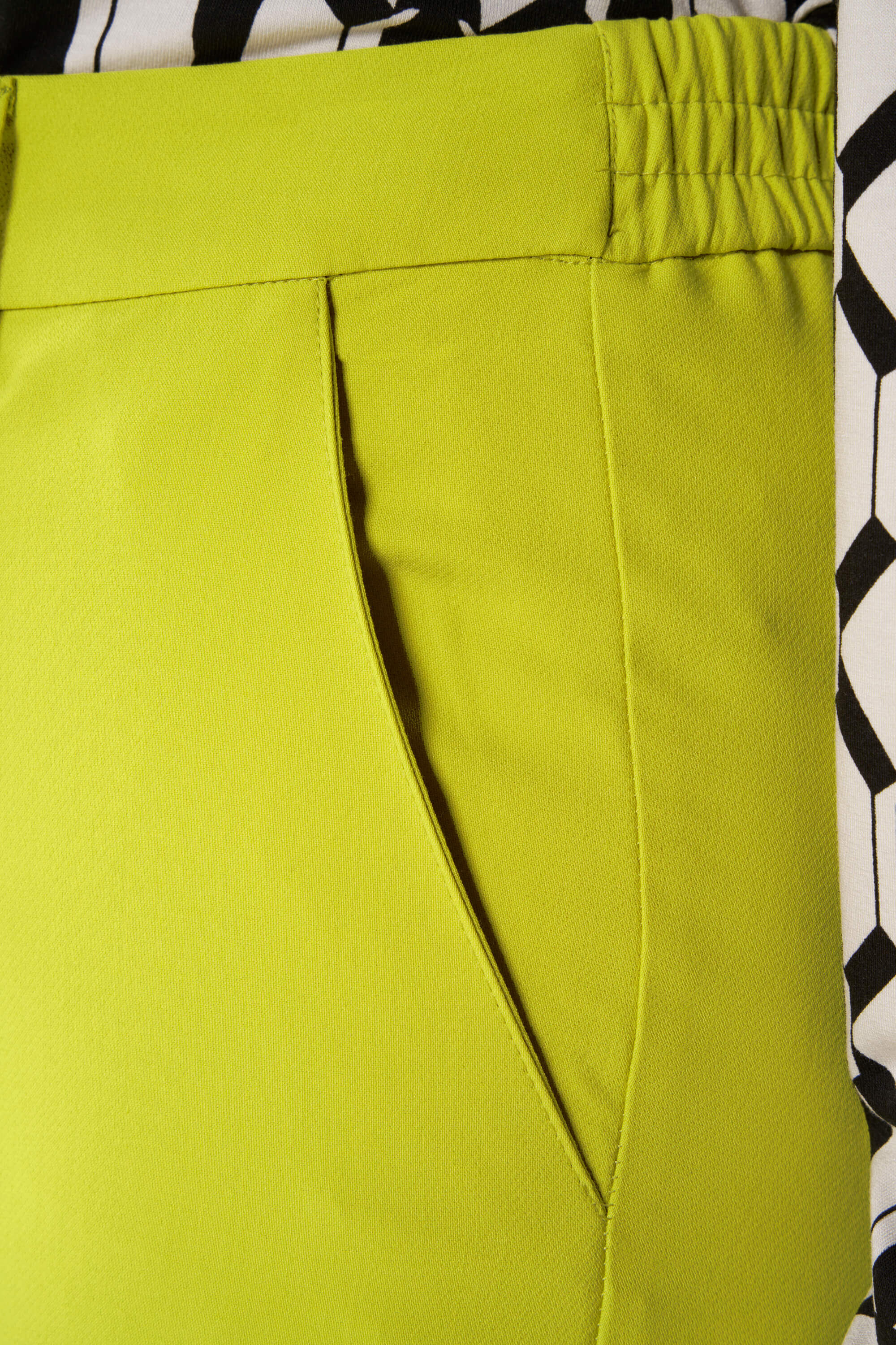 Pantalones de pernera ancha image number 4