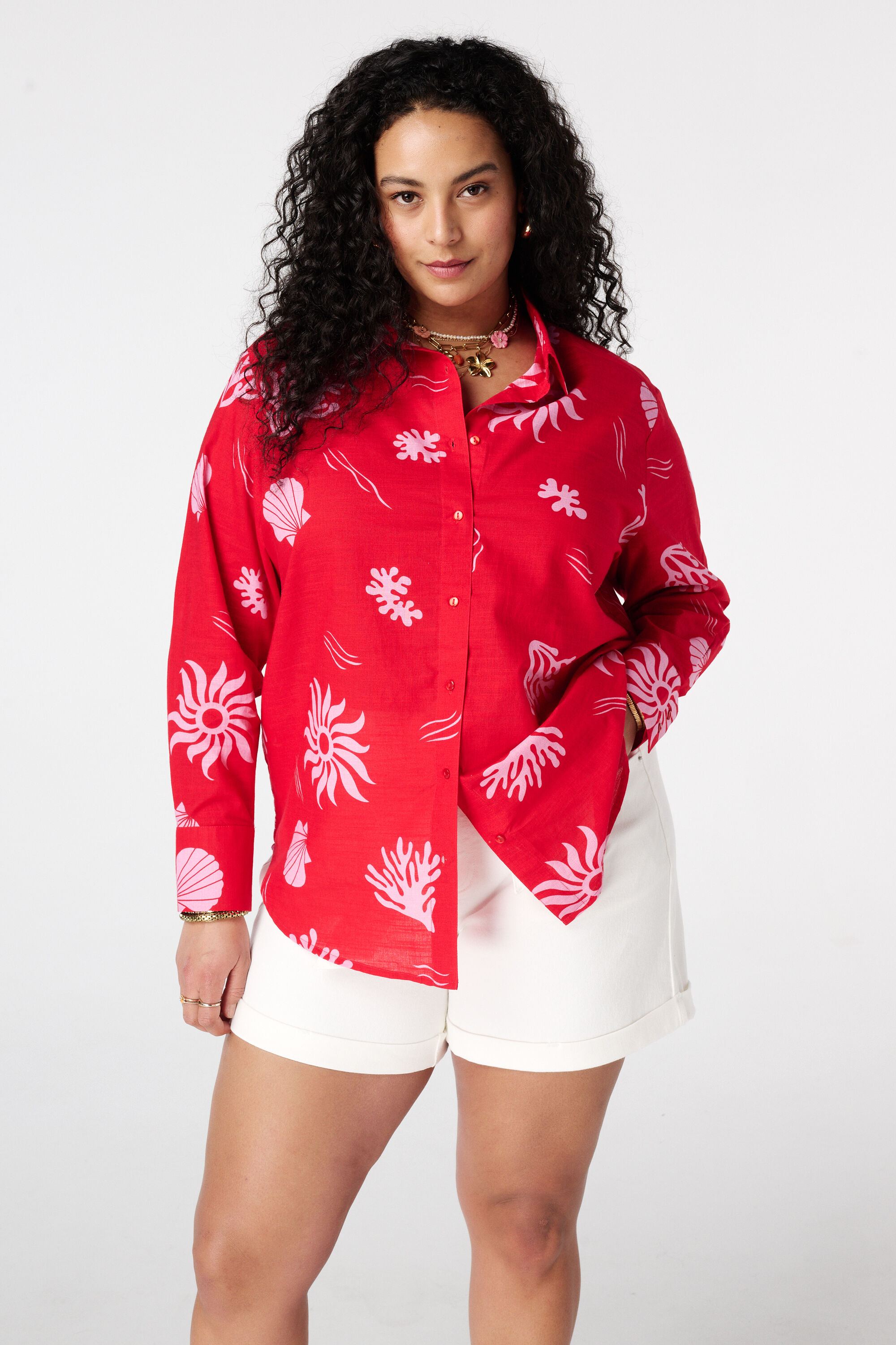 Blusa con estampado tropical