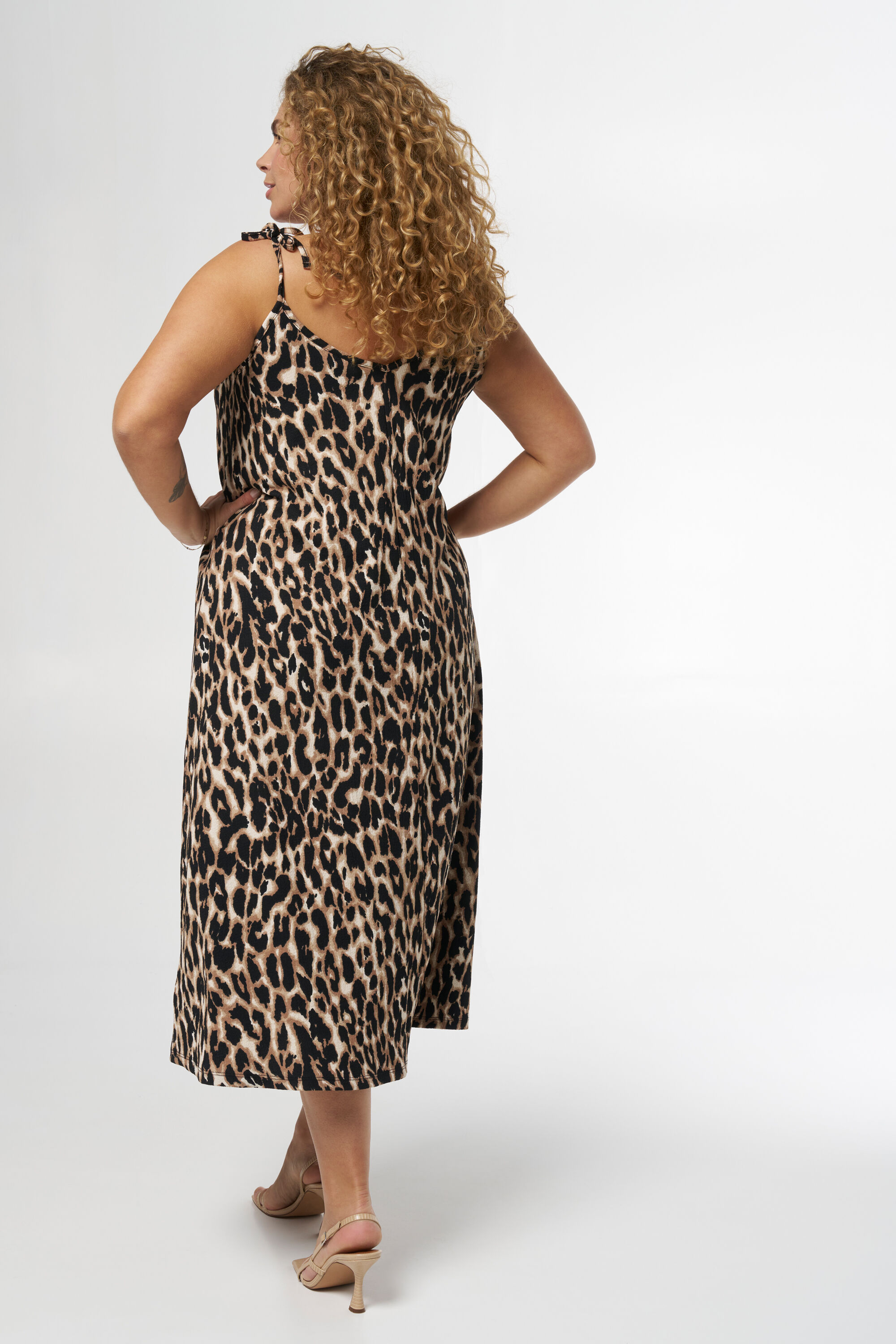 Vestido midi estampado image number 3