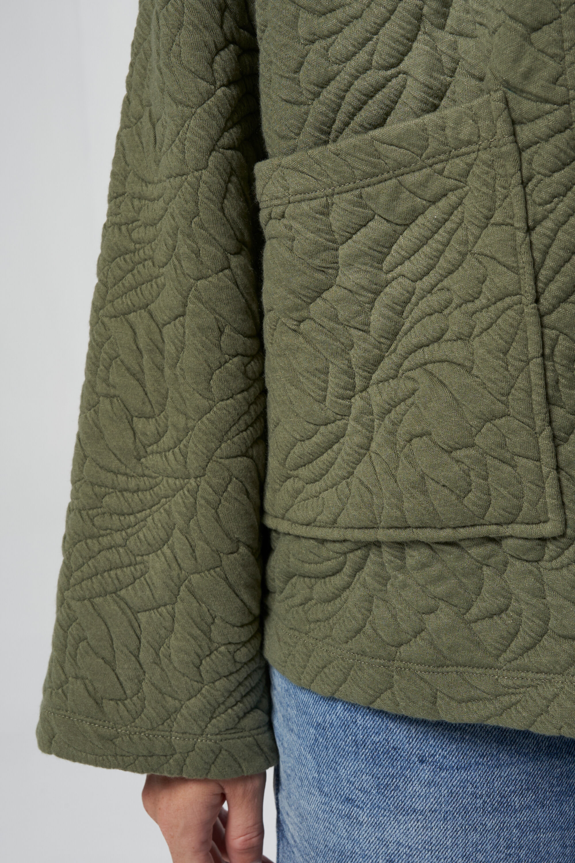 Chaqueta acolchada con bolsillos image number 4