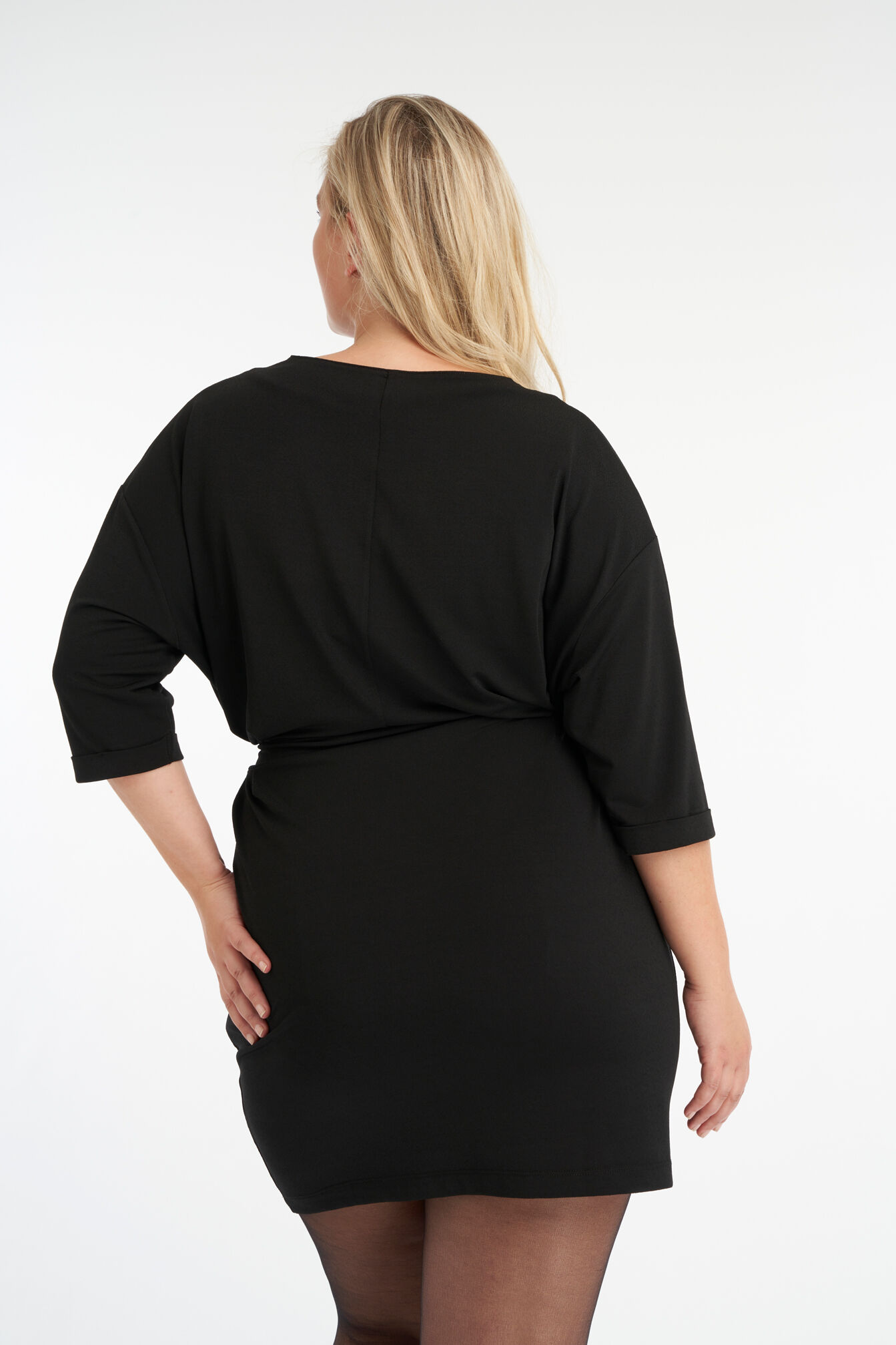 Vestido jersey con cintur&oacute;n image number 3