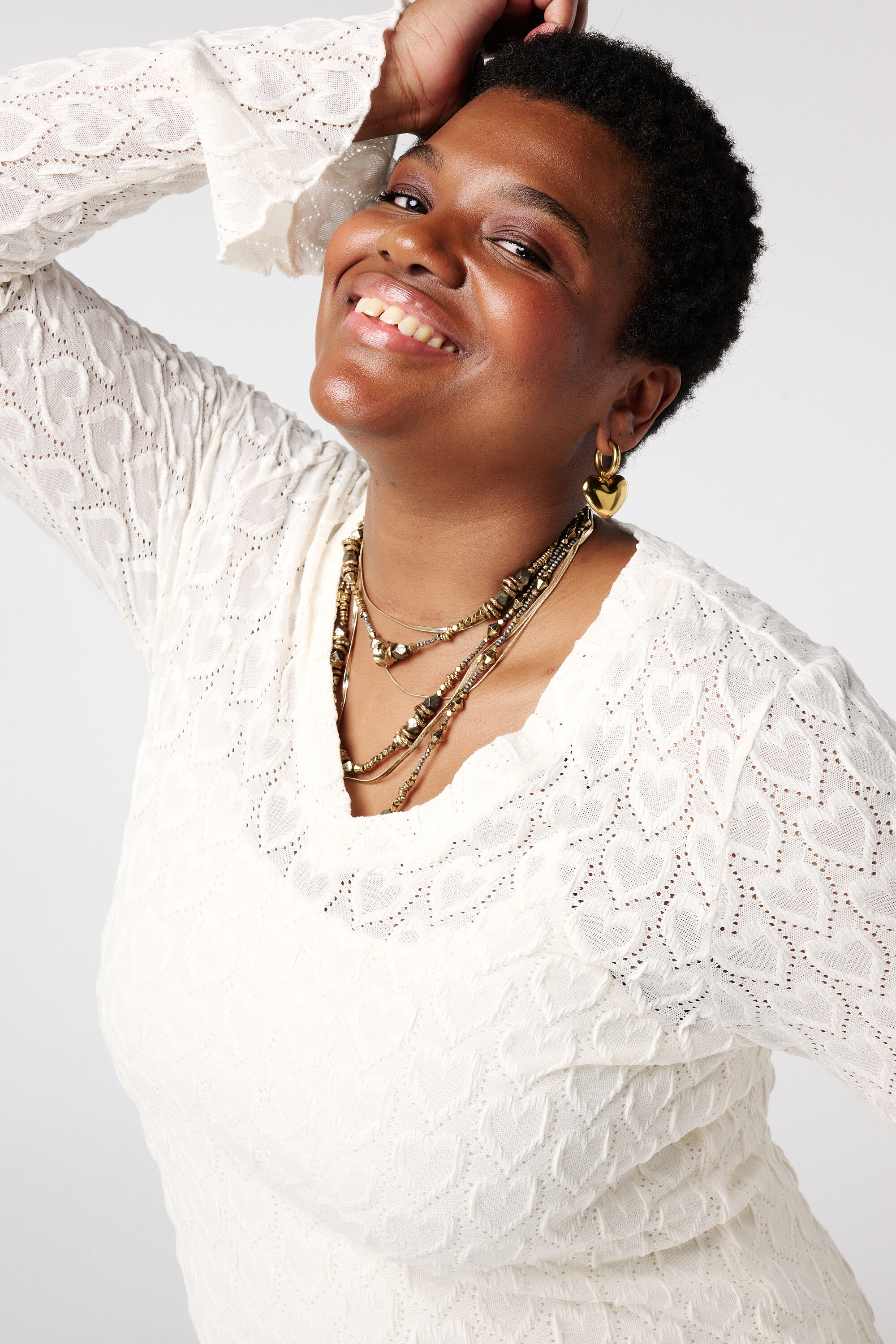 Top con mangas abullonadas image number 4