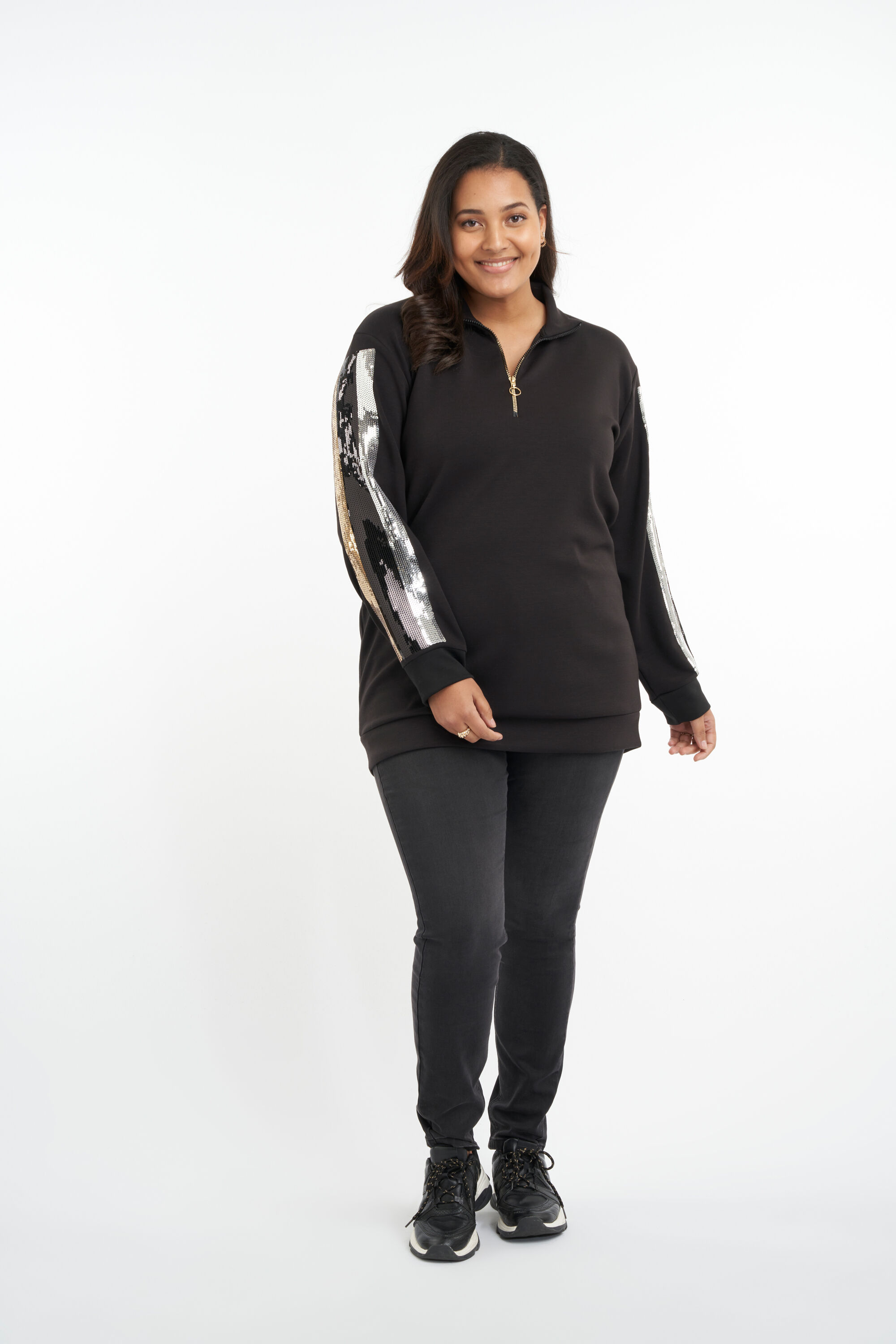 Su&eacute;ter con cremallera image number 5