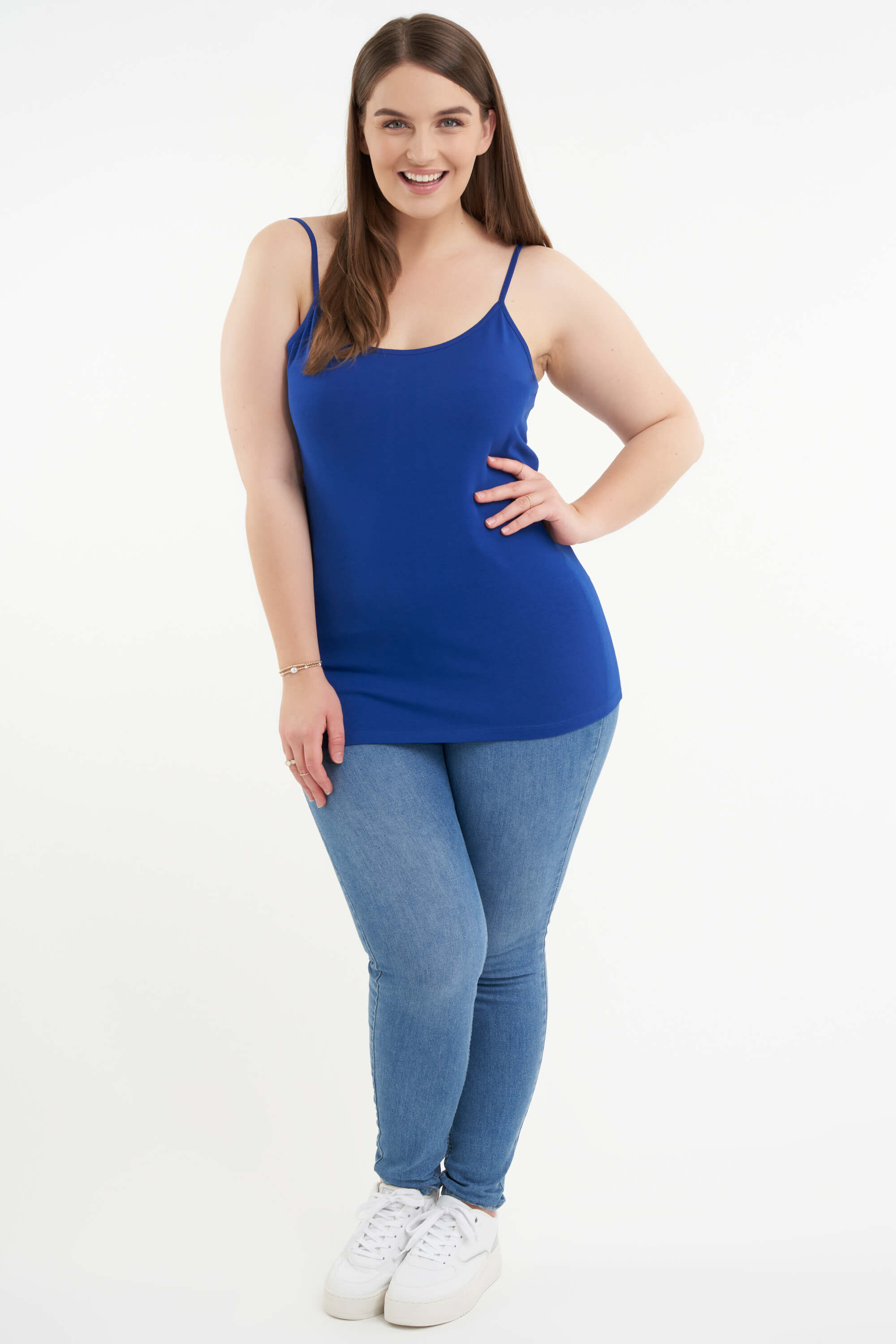 Top con tiras finas image number 6