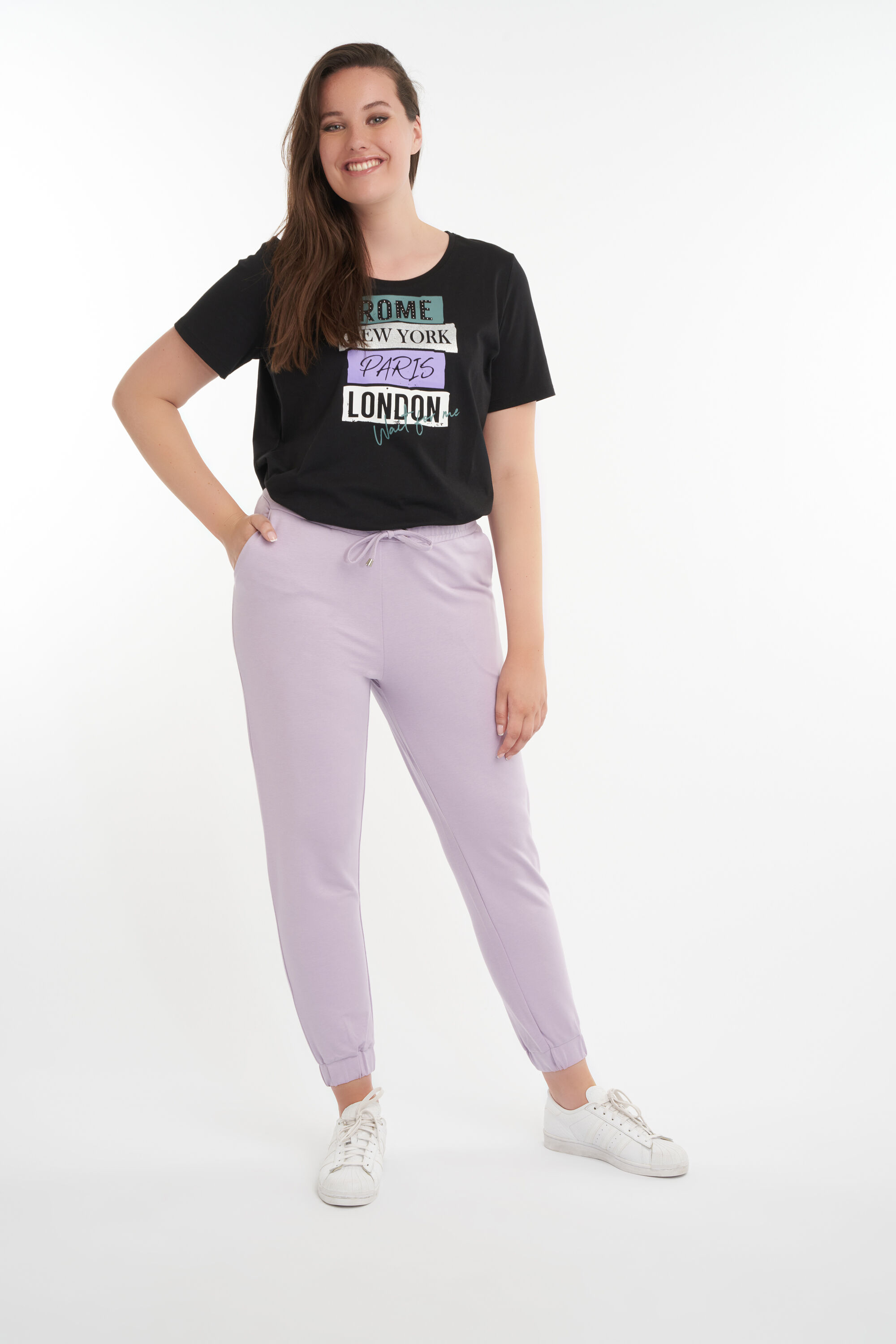 Pantalones jogger image number 4