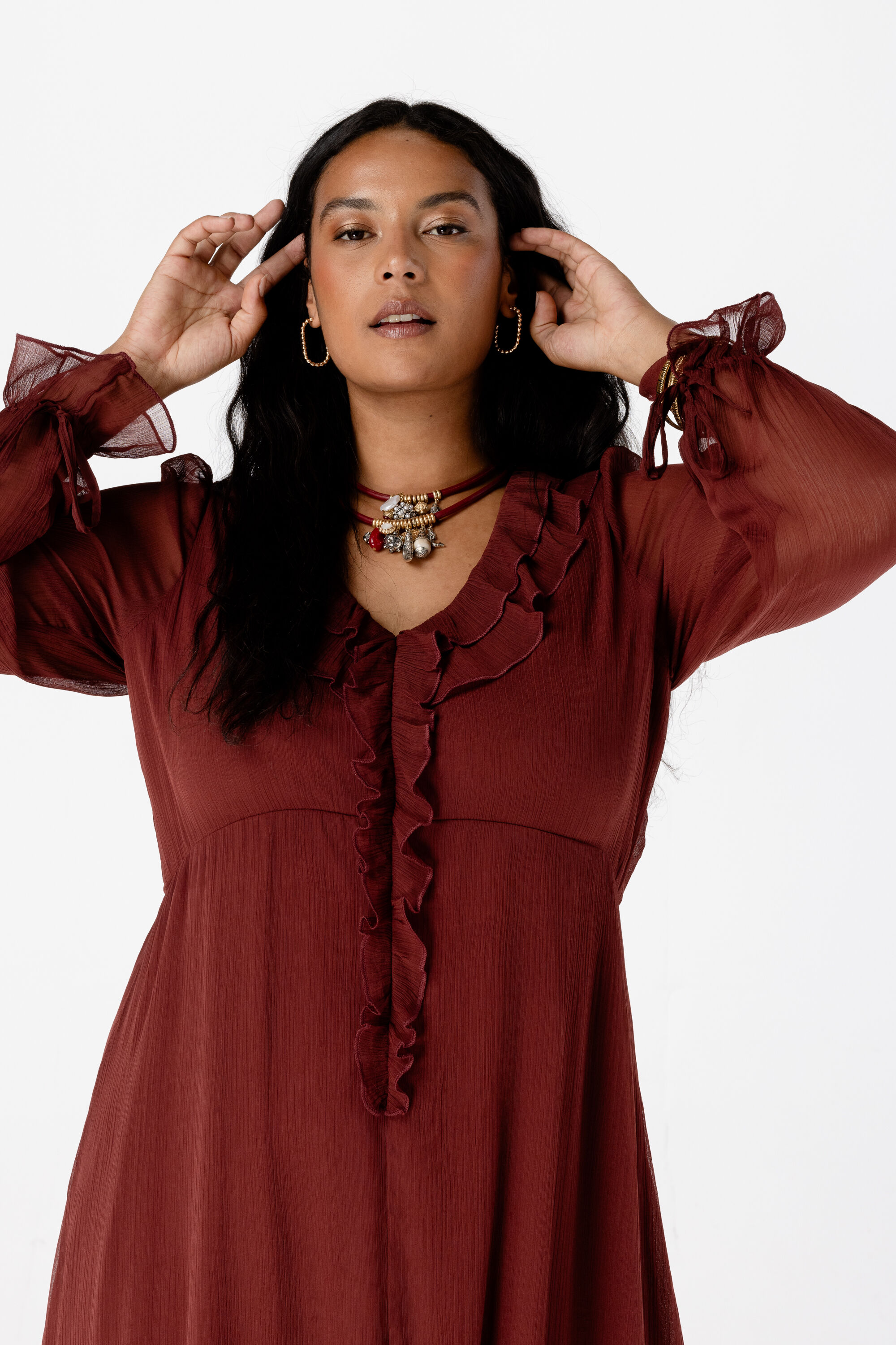 Vestido con volantes image number 4