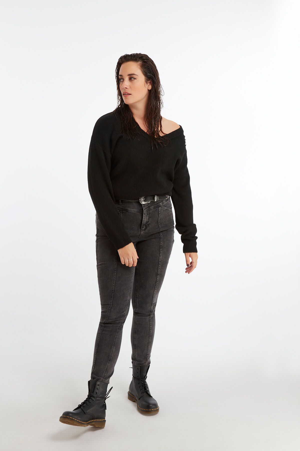 Su&eacute;ter con brillantes image number 4