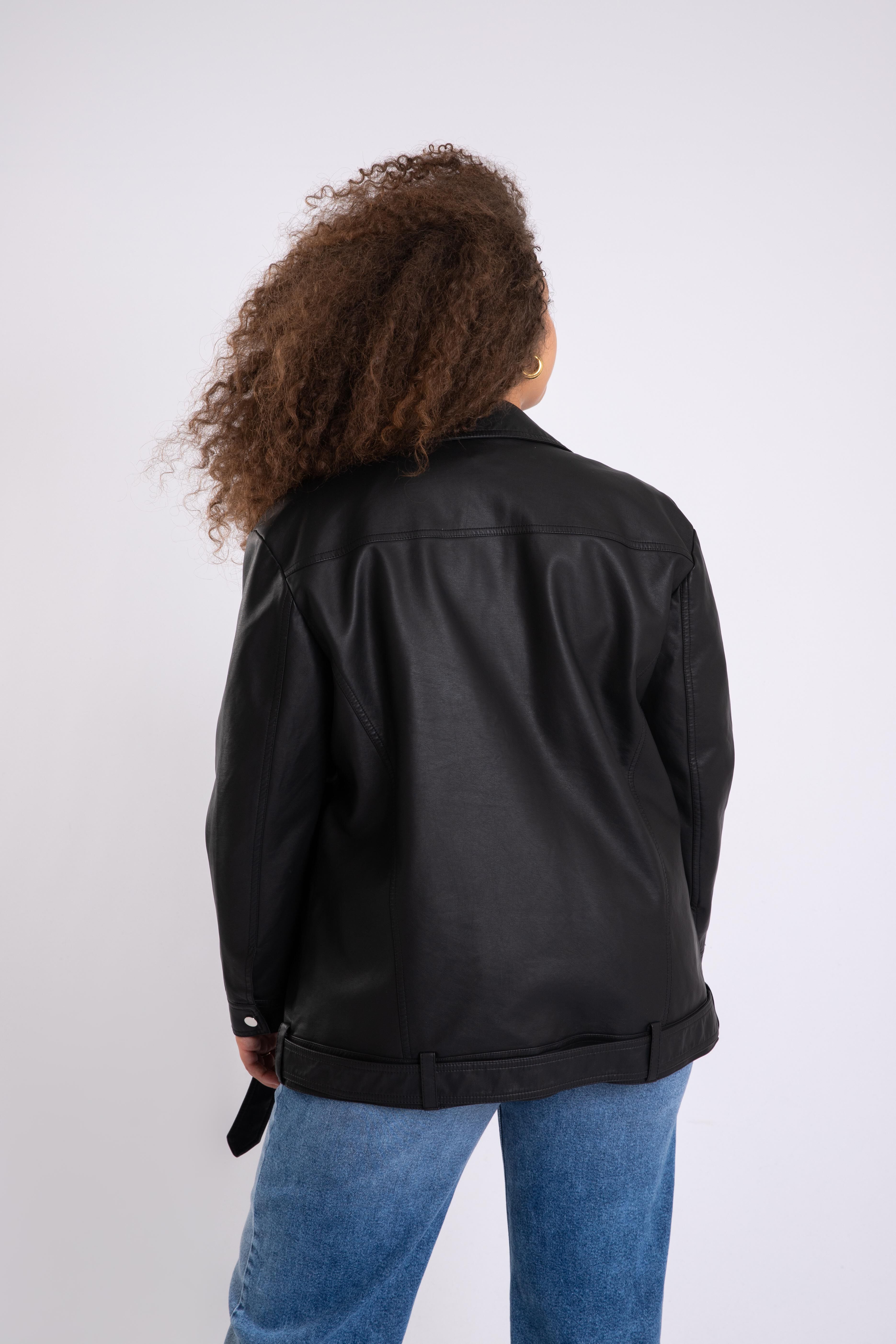 Chaqueta motera oversize de cuero sint&eacute;tico image number 3