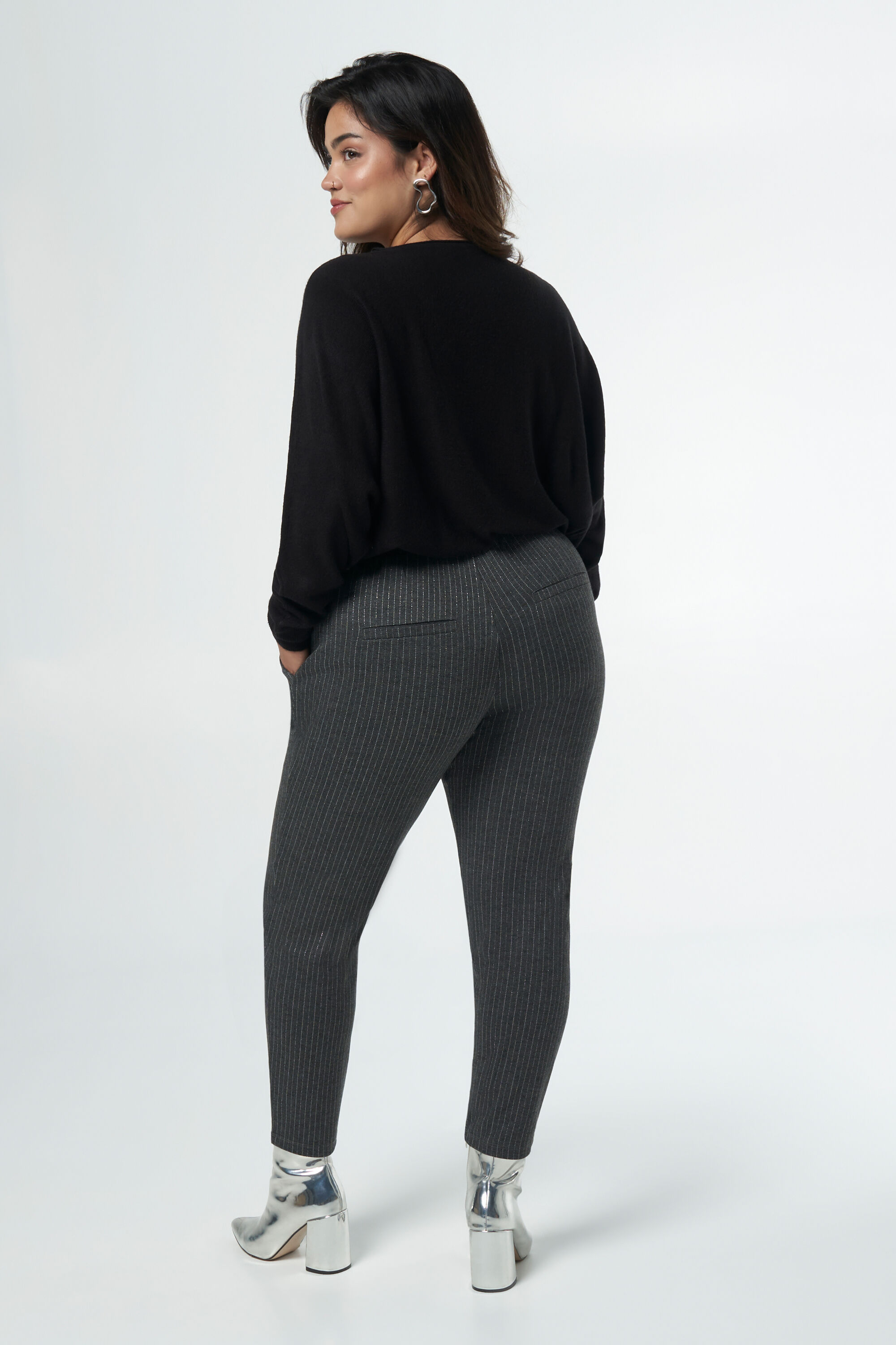 Pantalones de rayas image number 3