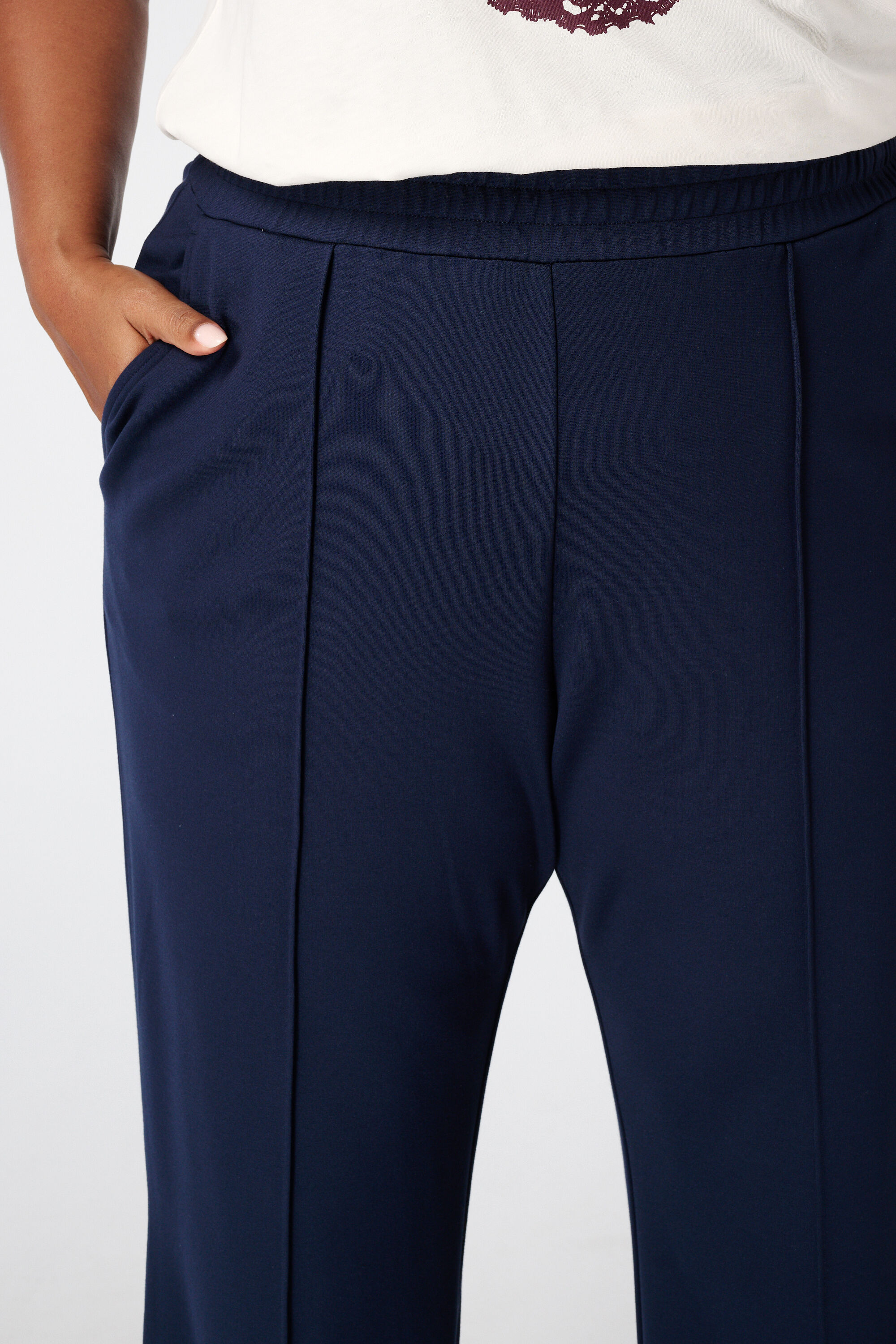 Pantal&oacute;n wide leg con cintura el&aacute;stica image number 4