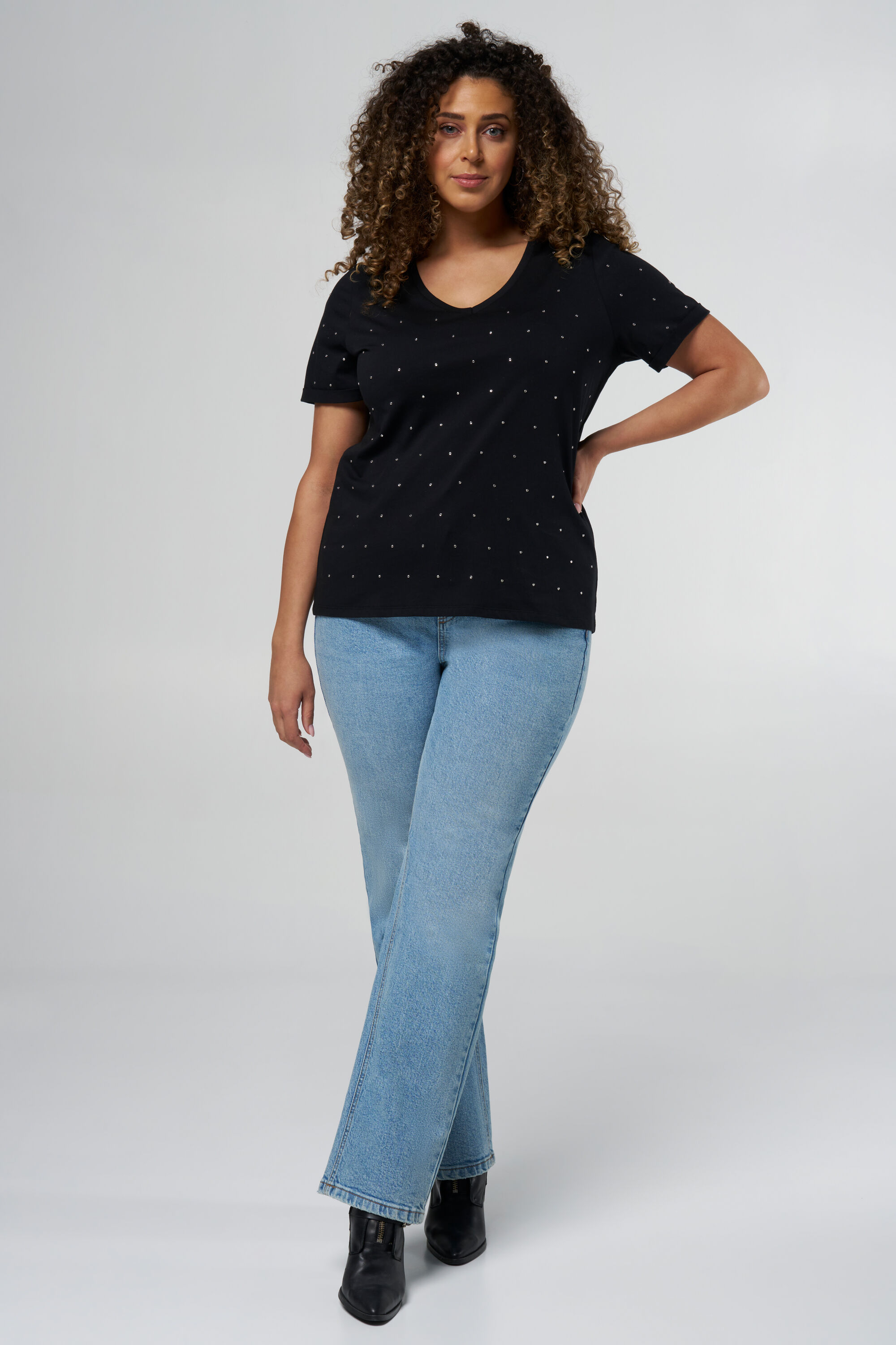 camiseta con piedras image number 5