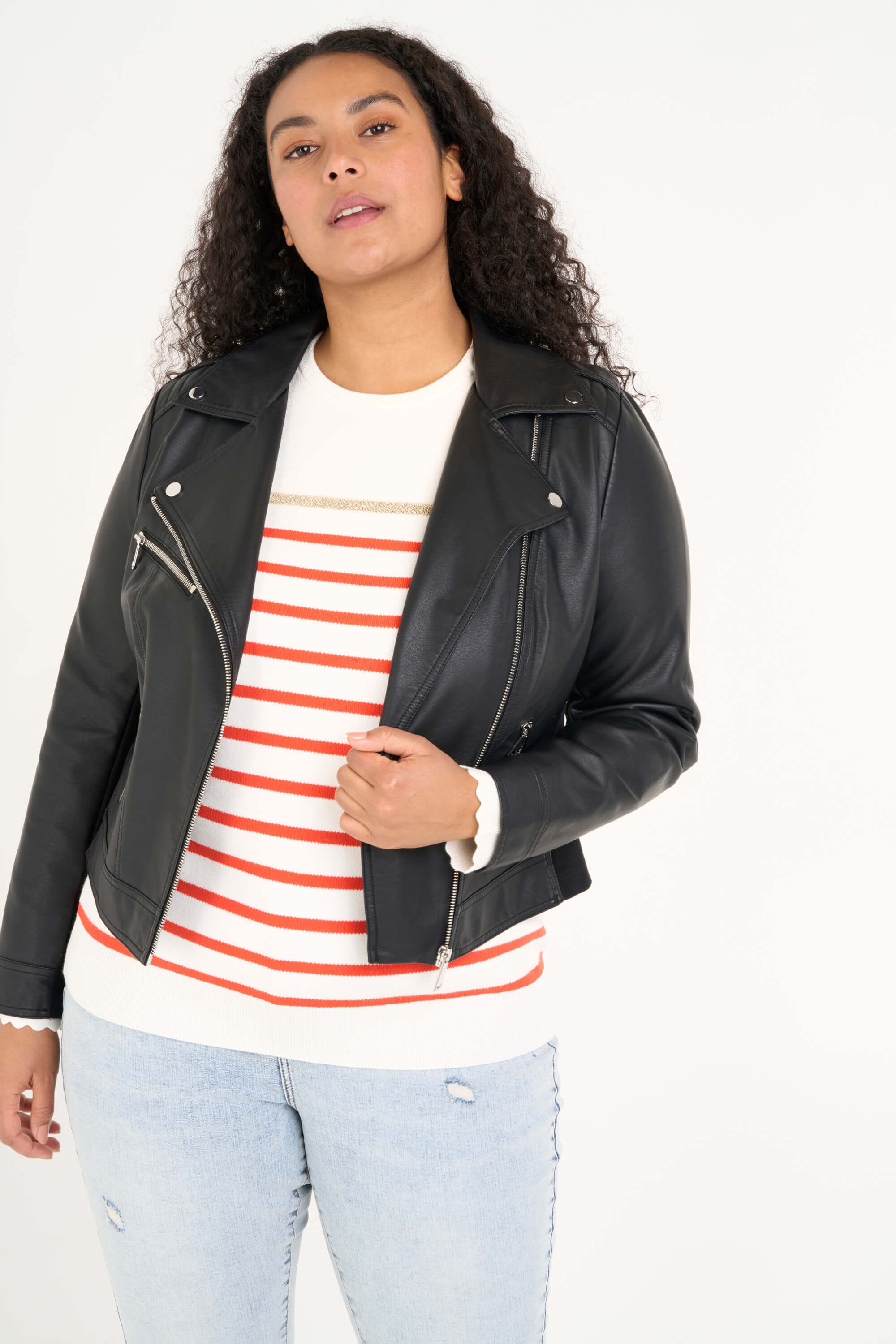 Chaqueta motera de cuero sint&eacute;tico image number 5