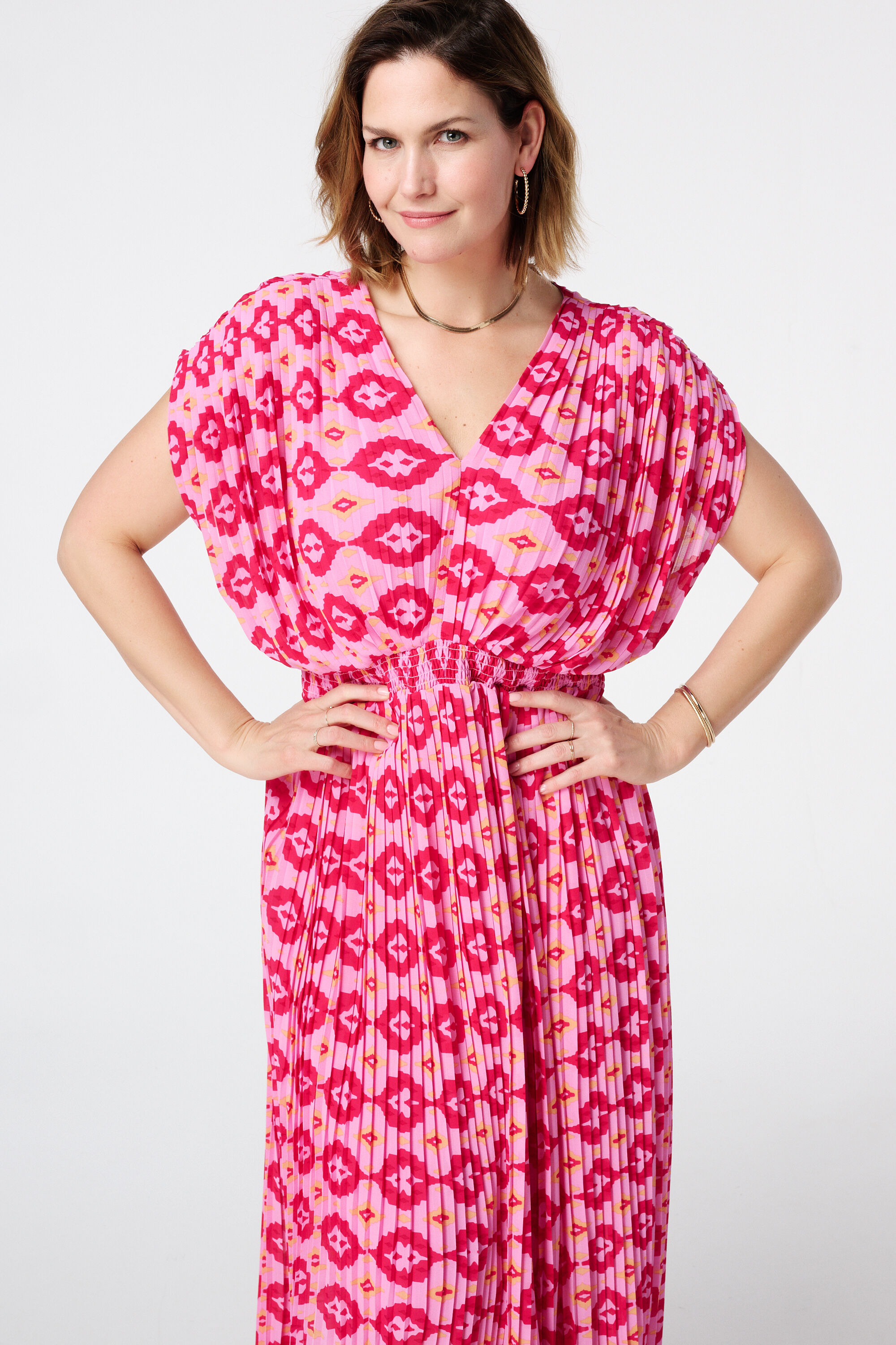 Vestido plisado con estampado image number 4