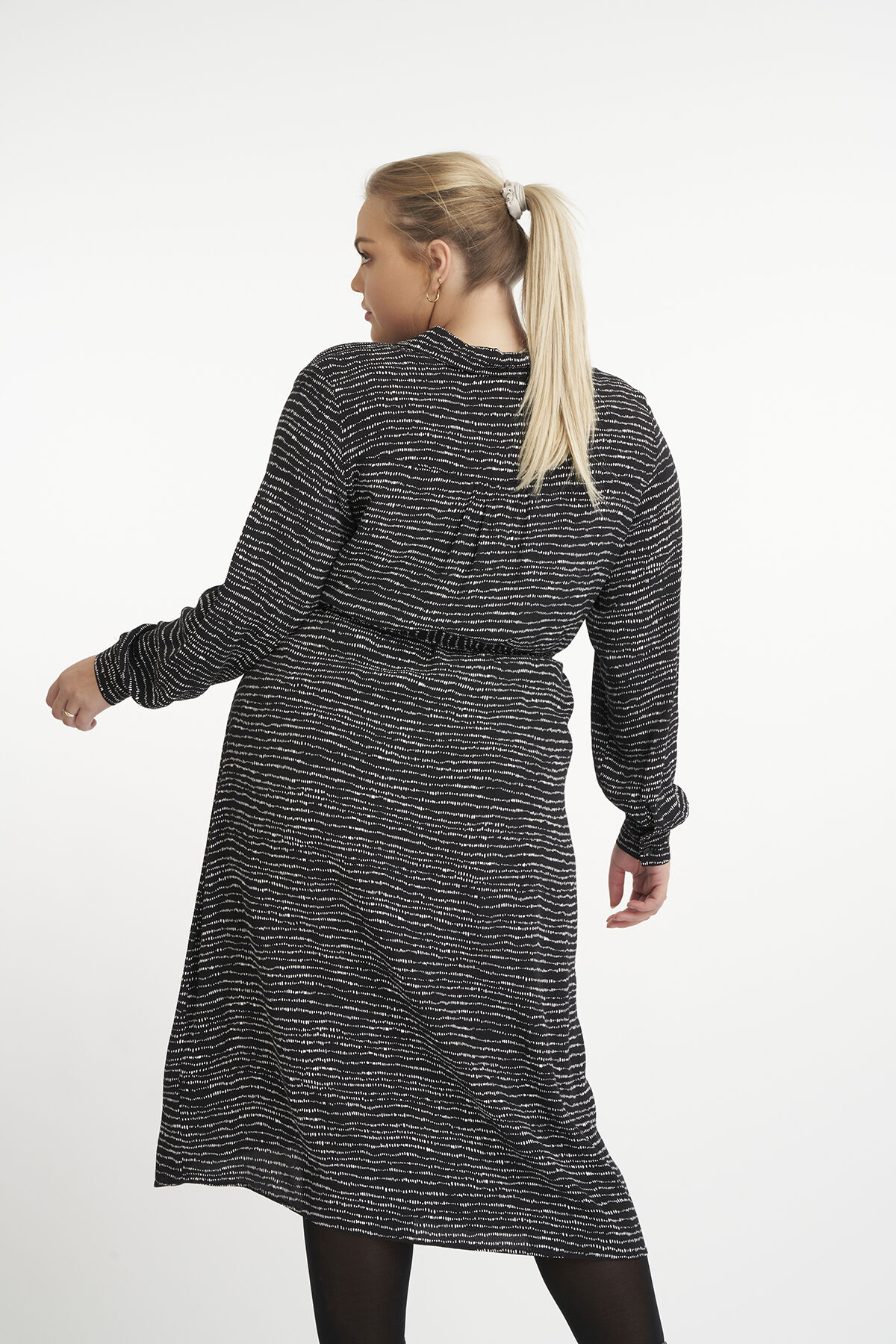 Vestido midi con estampado image number 3