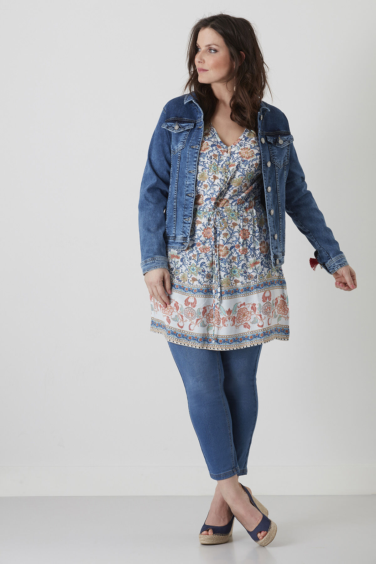 Chaqueta vaquera image number 3