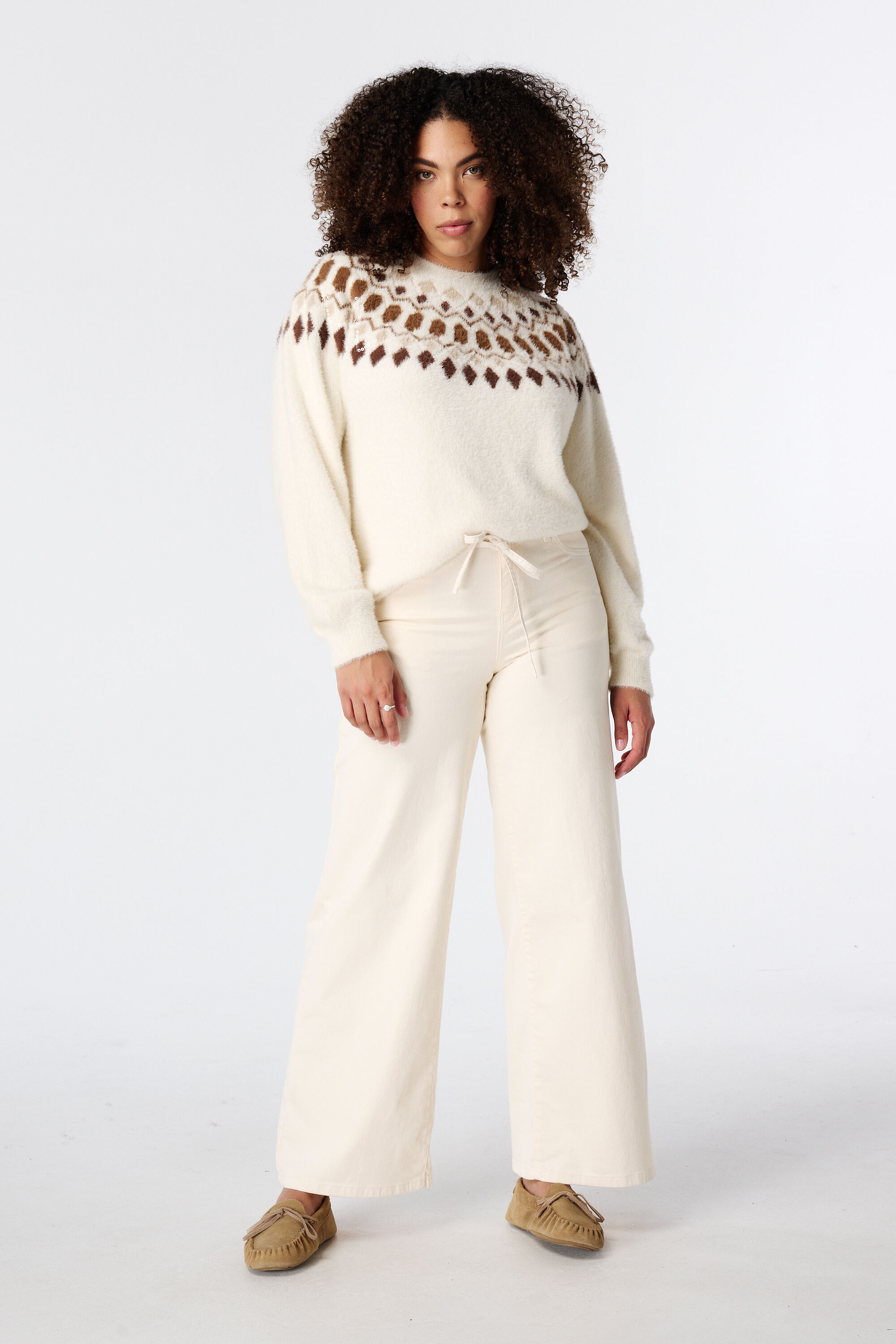 Jersey con lentejuelas image number 5