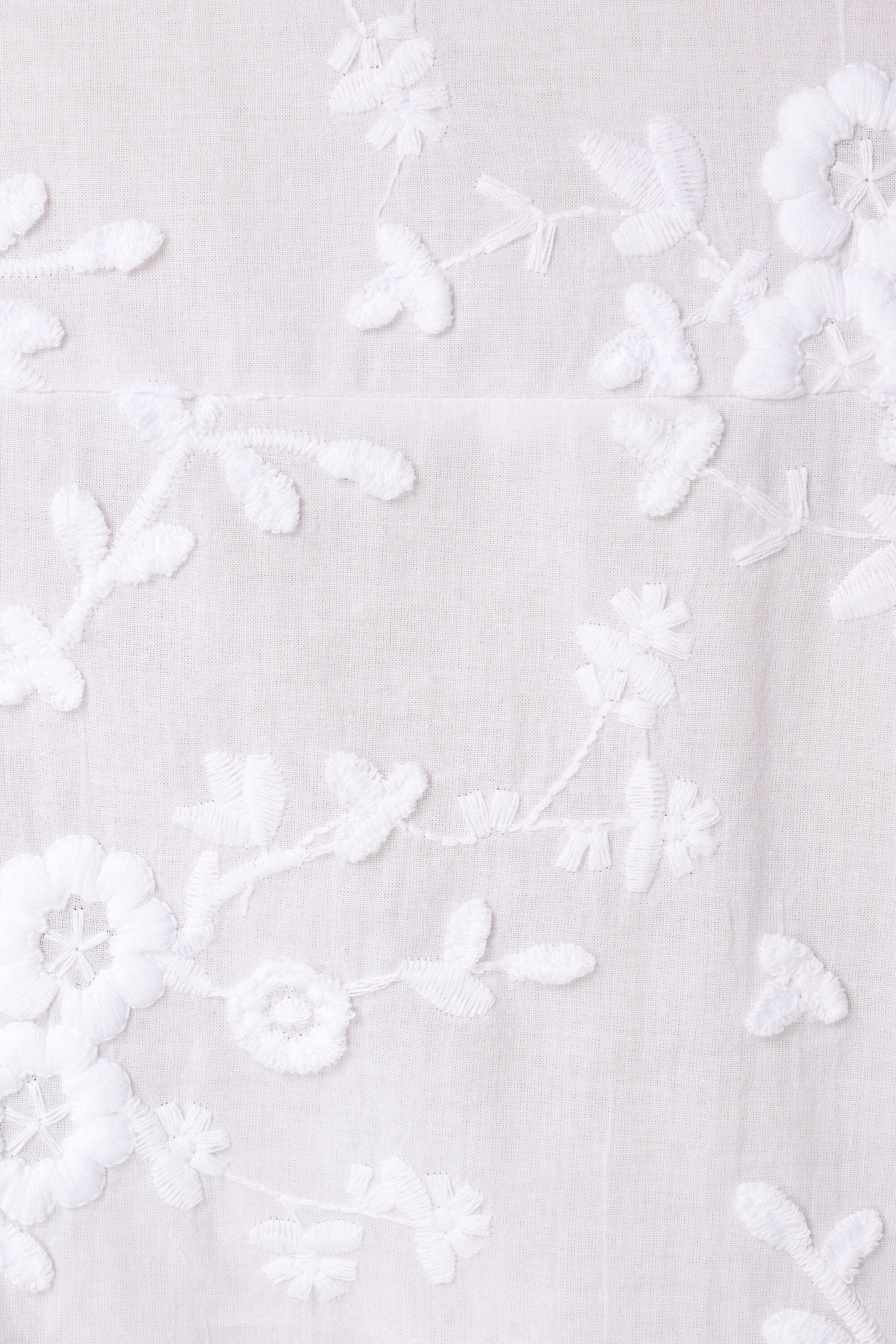 Blusa con estampado floral 3D image number 6