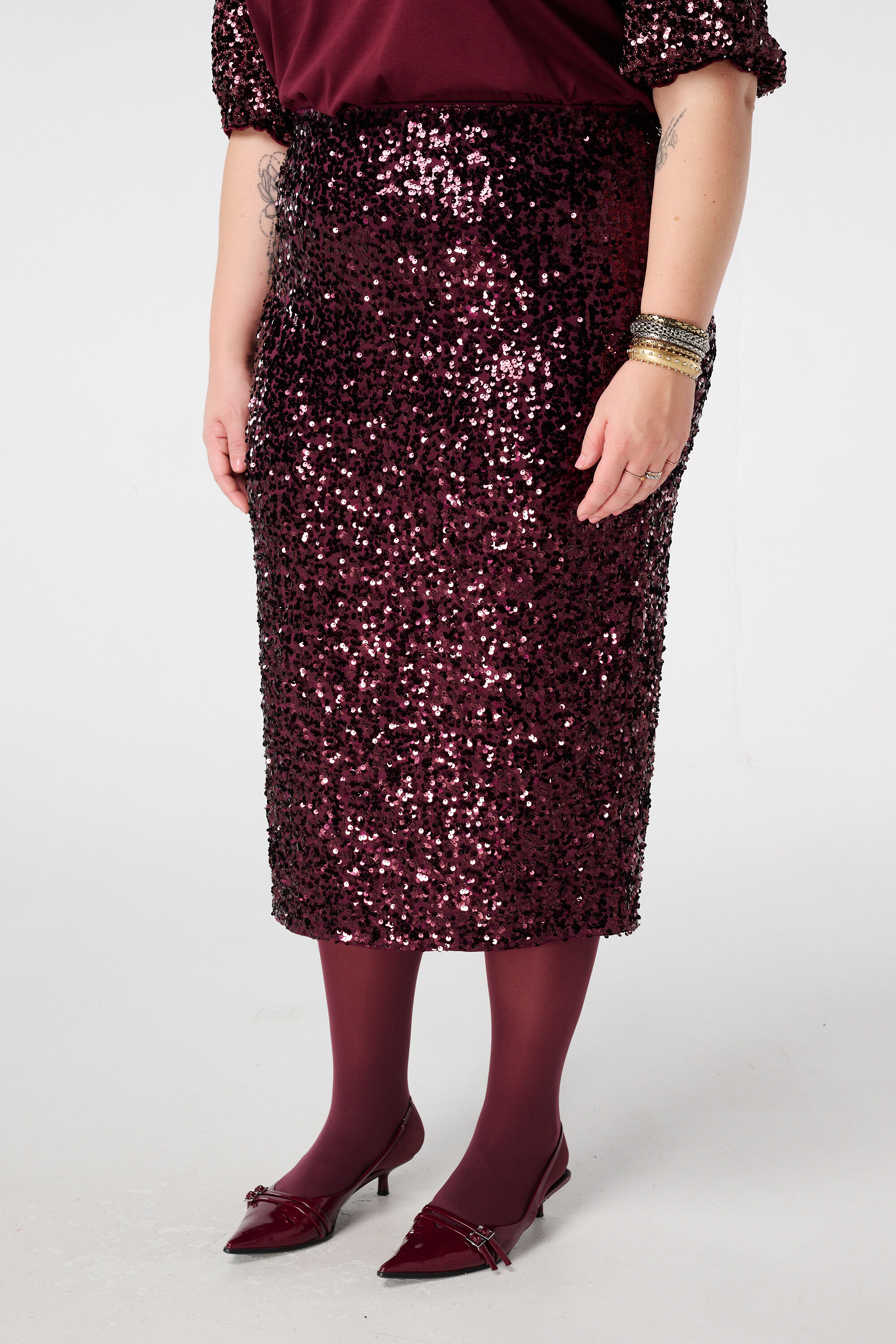 Falda con lentejuelas y elasticidad image number 5