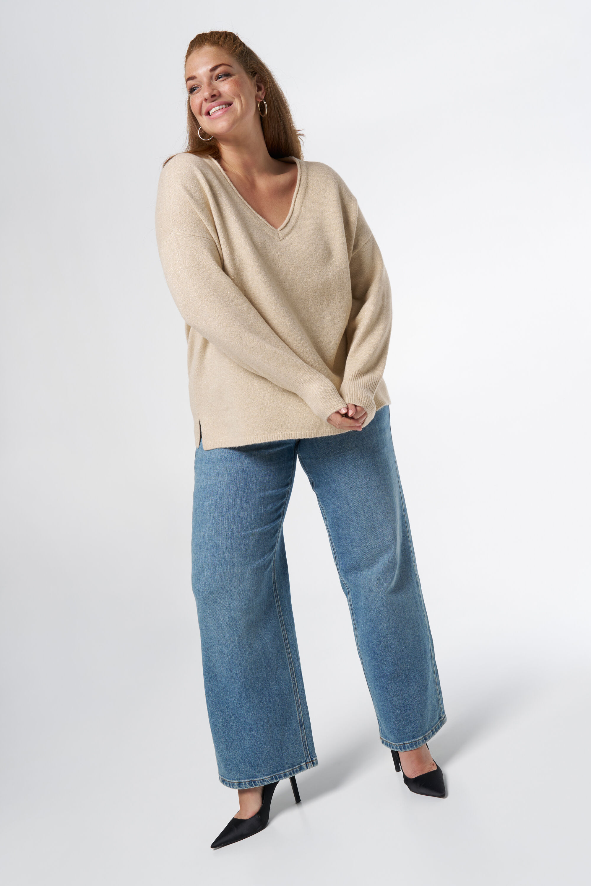 Su&eacute;ter con detalles de purpurina image number 5