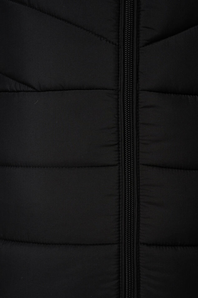 Chaleco acolchado con capucha image number 6