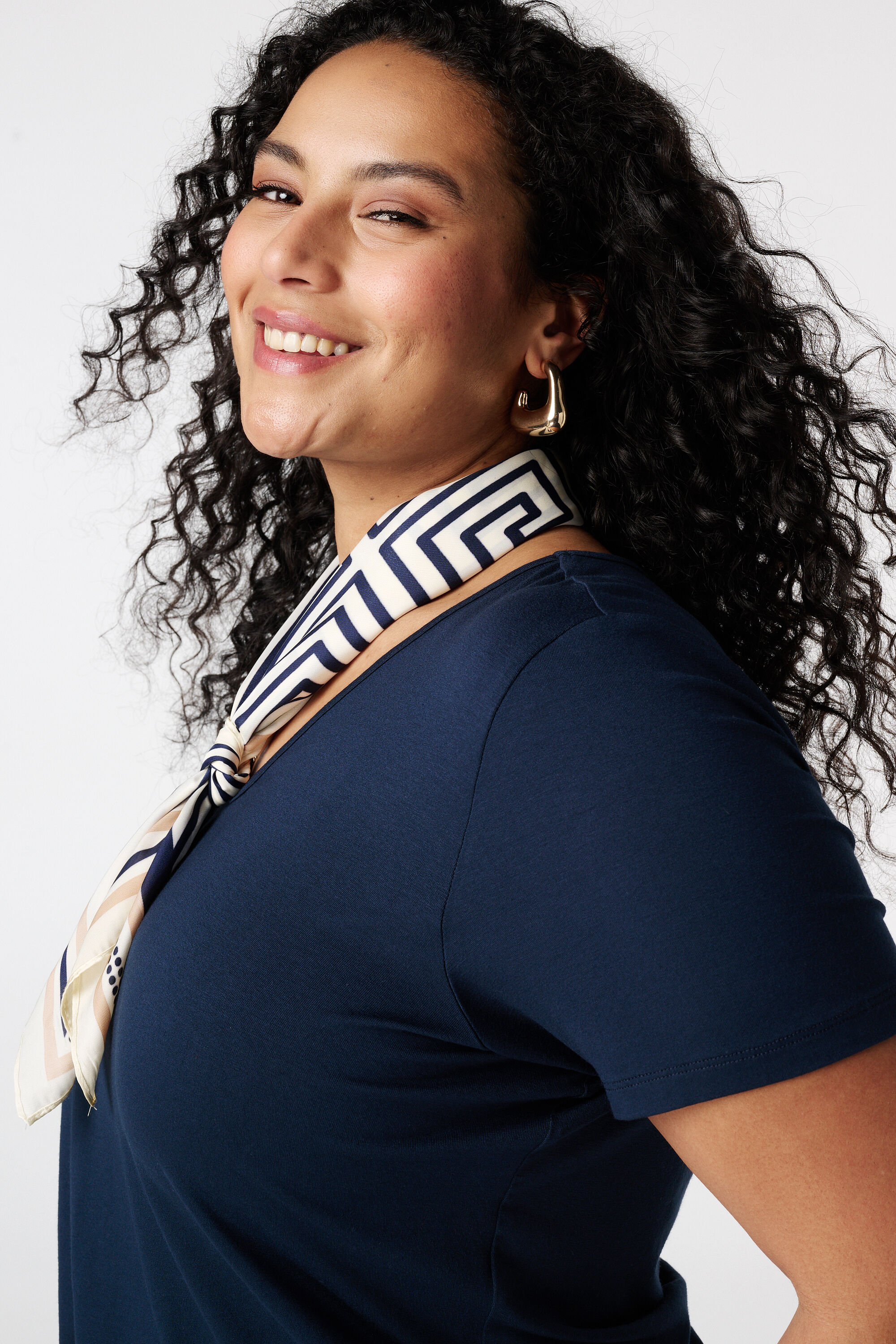 Camiseta con escote en V image number 4